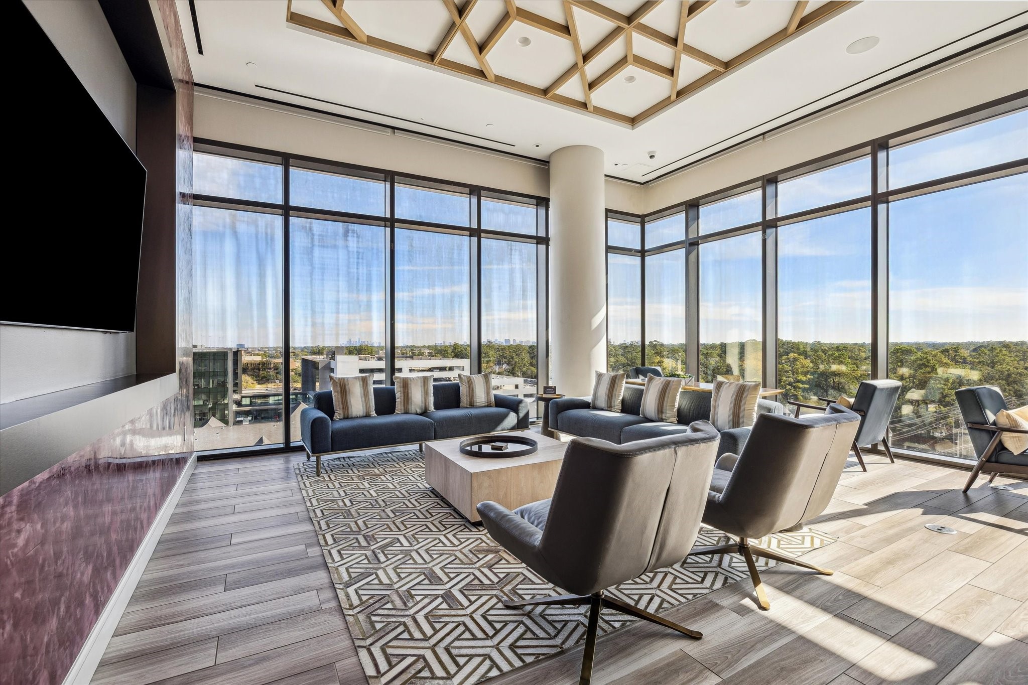 9757 Katy Freeway 2014 Property Photo 25