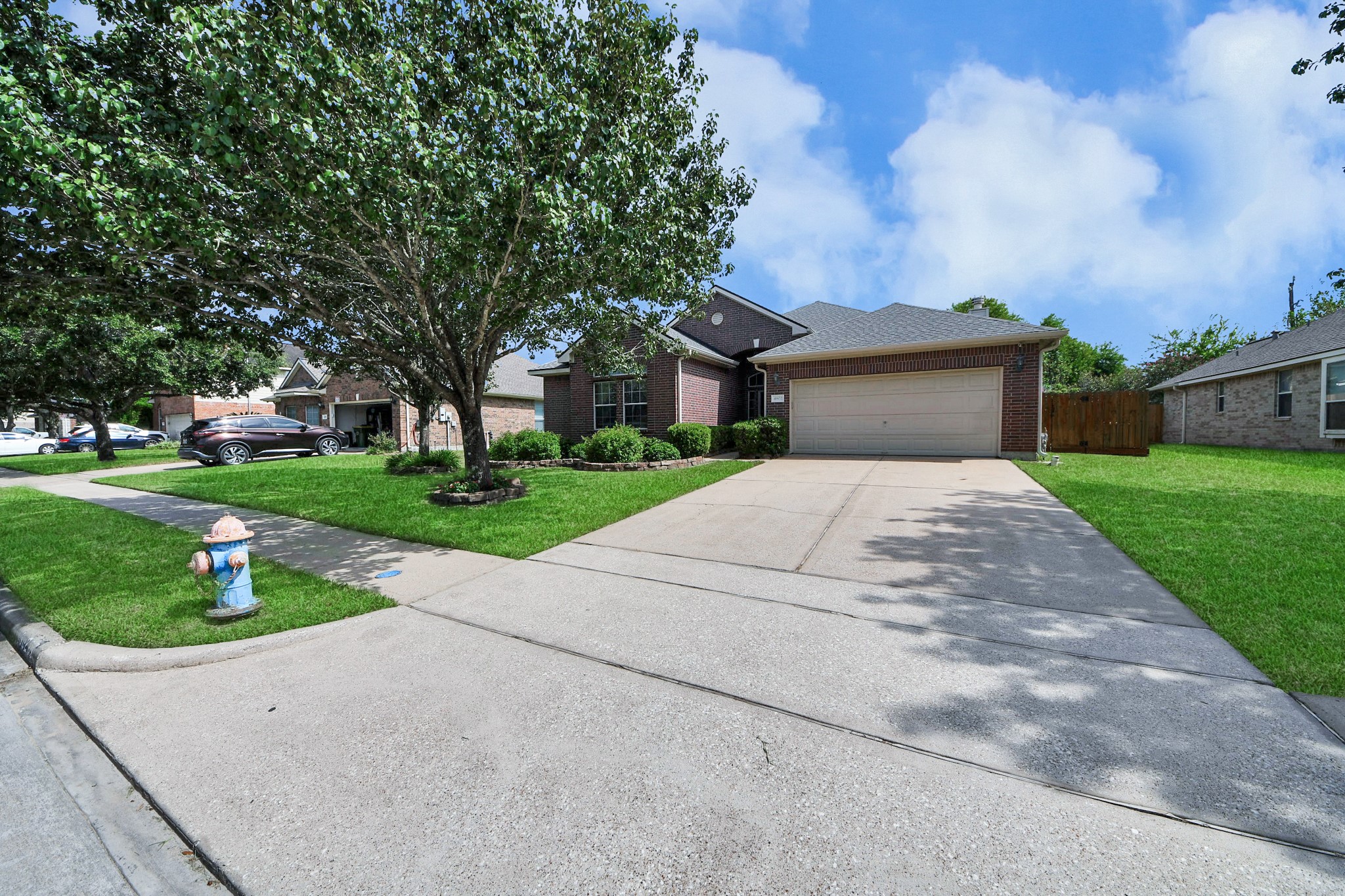 4802 Lakefront Terrace Court Property Photo 3