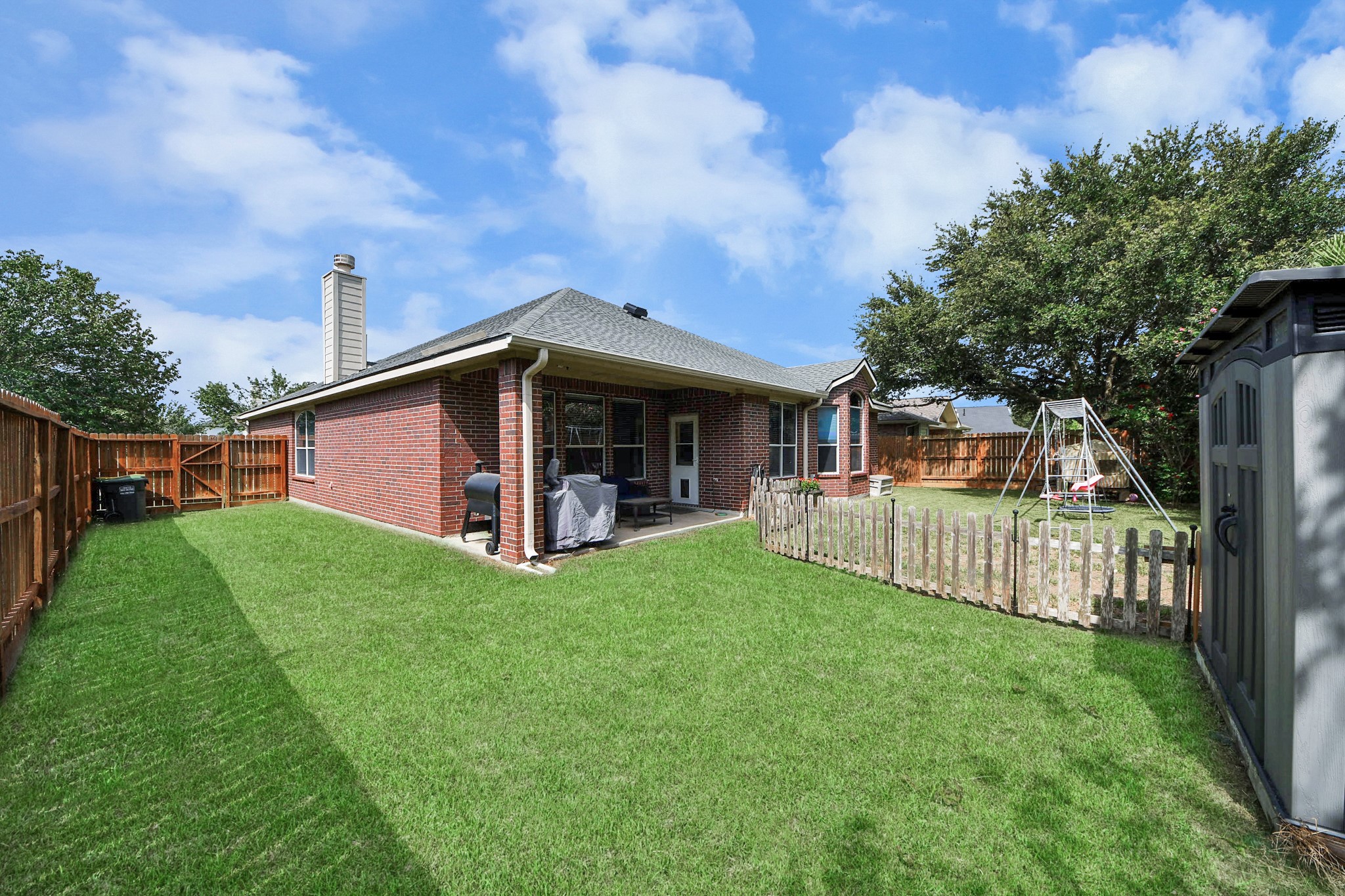 4802 Lakefront Terrace Court Property Photo 4