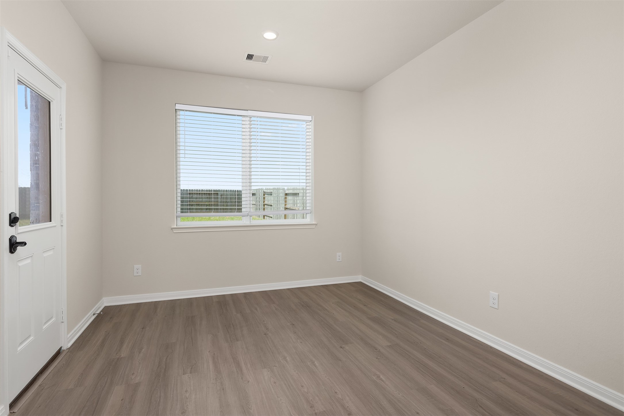 14213 Freeboard Drive Property Photo 11