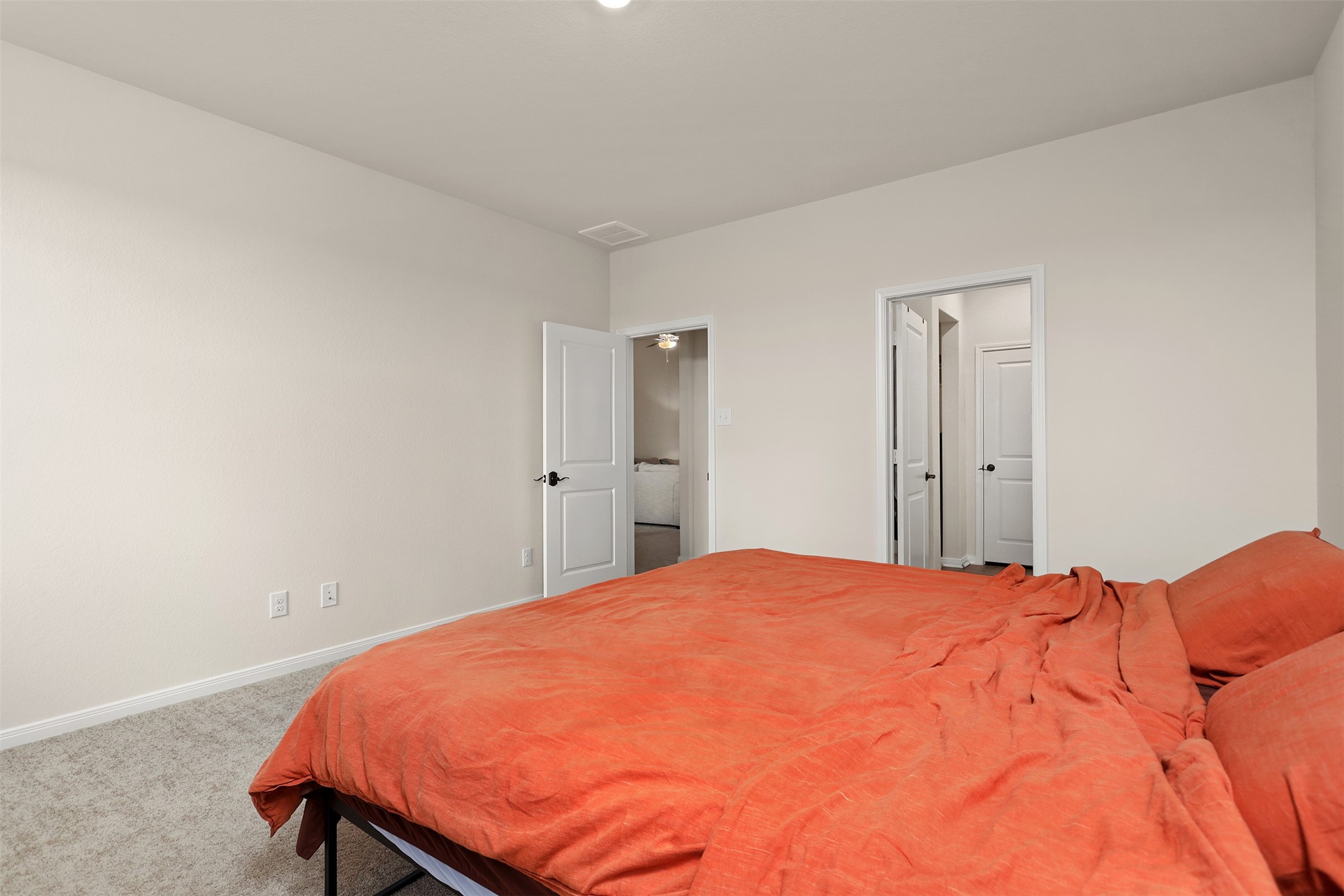 14213 Freeboard Drive Property Photo 13