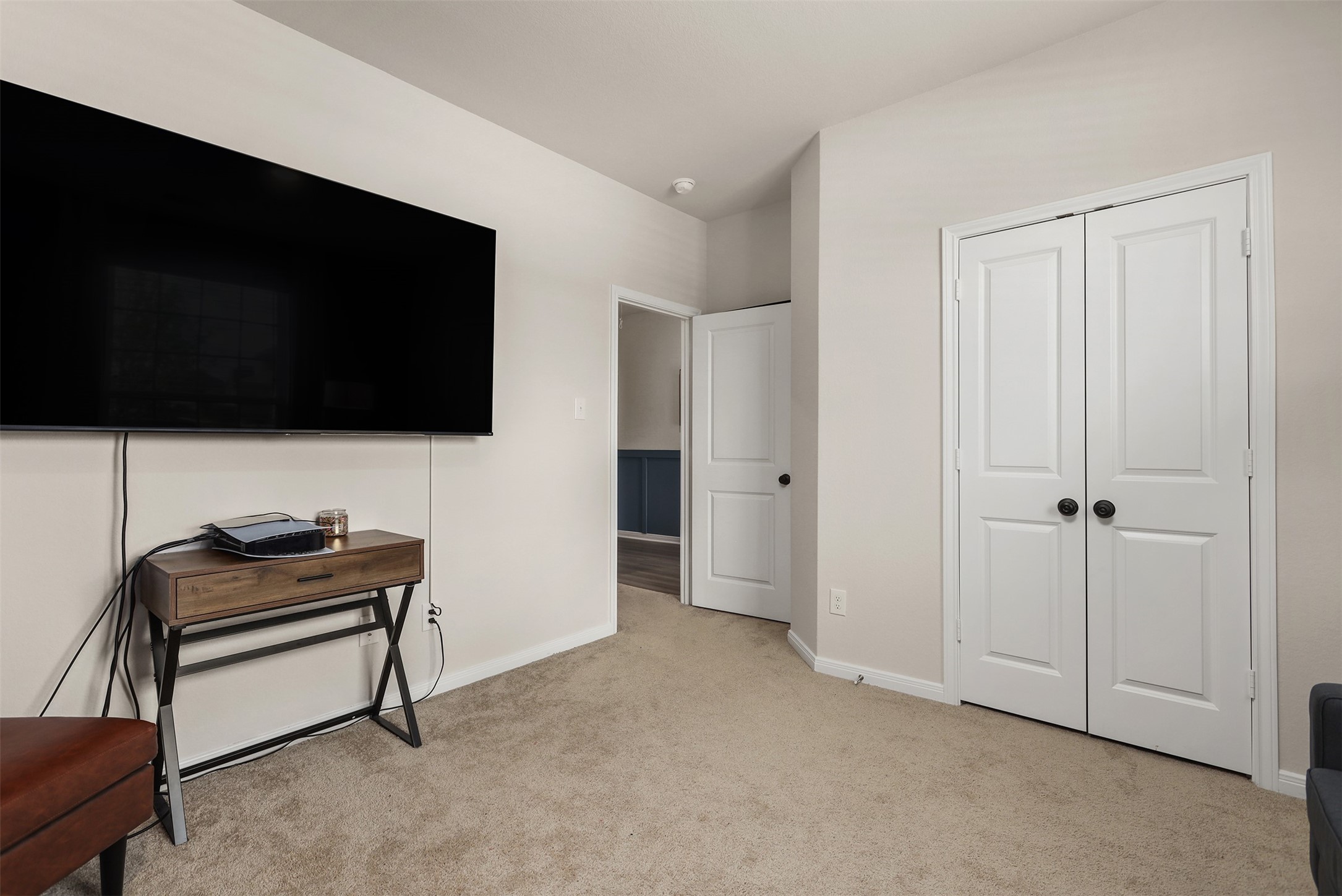 14213 Freeboard Drive Property Photo 17