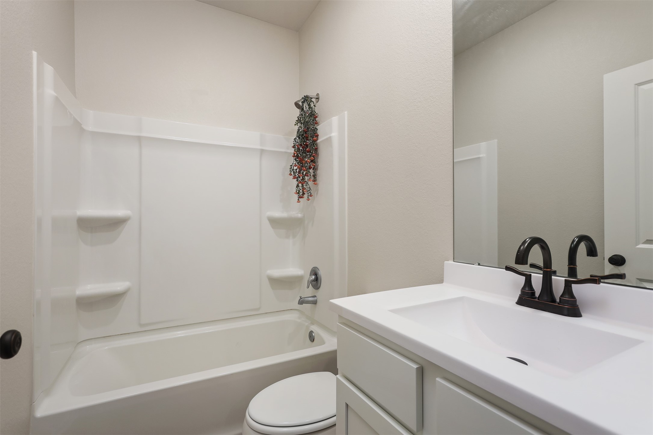 14213 Freeboard Drive Property Photo 18