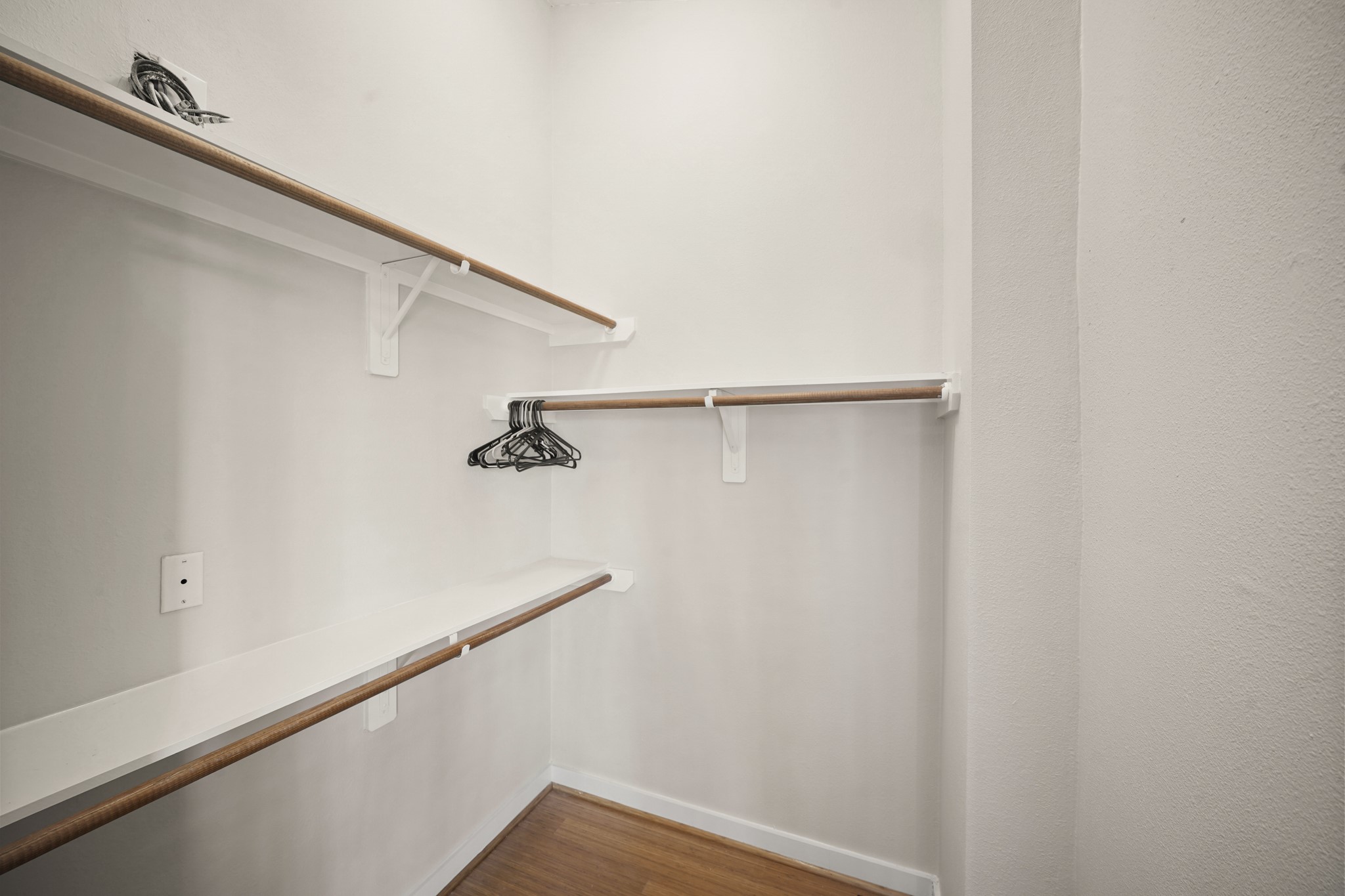 806 Jackson Hill Street 302 Property Photo 15