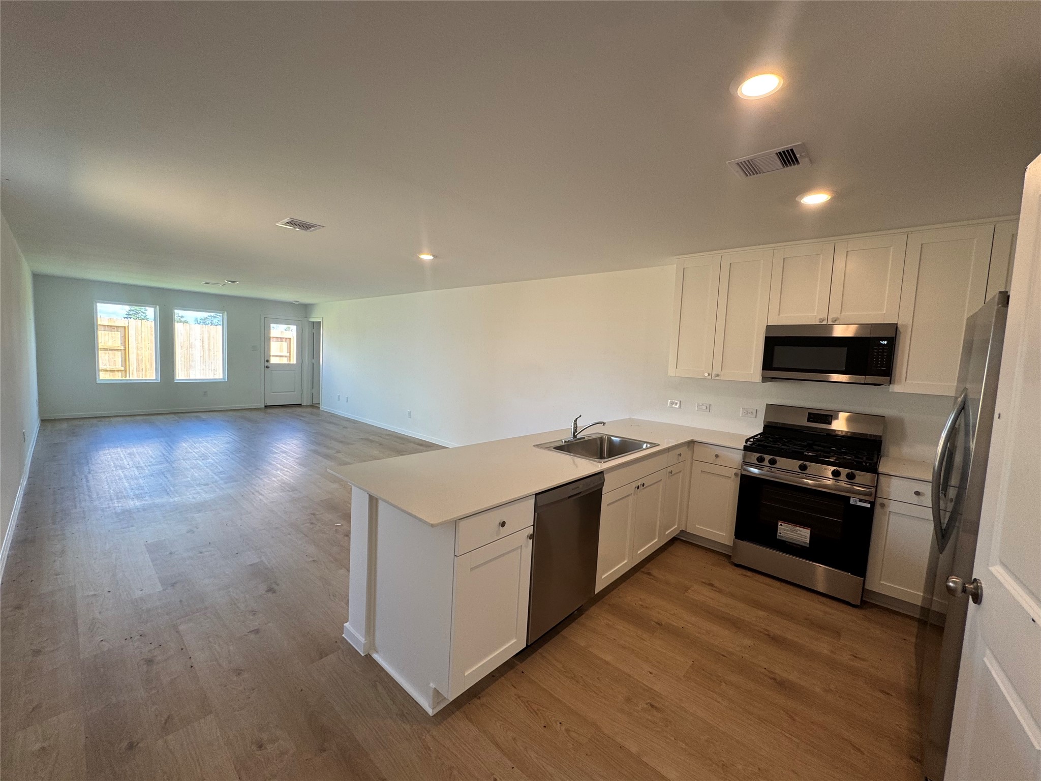 13338 Wind Field Drive Property Photo 6