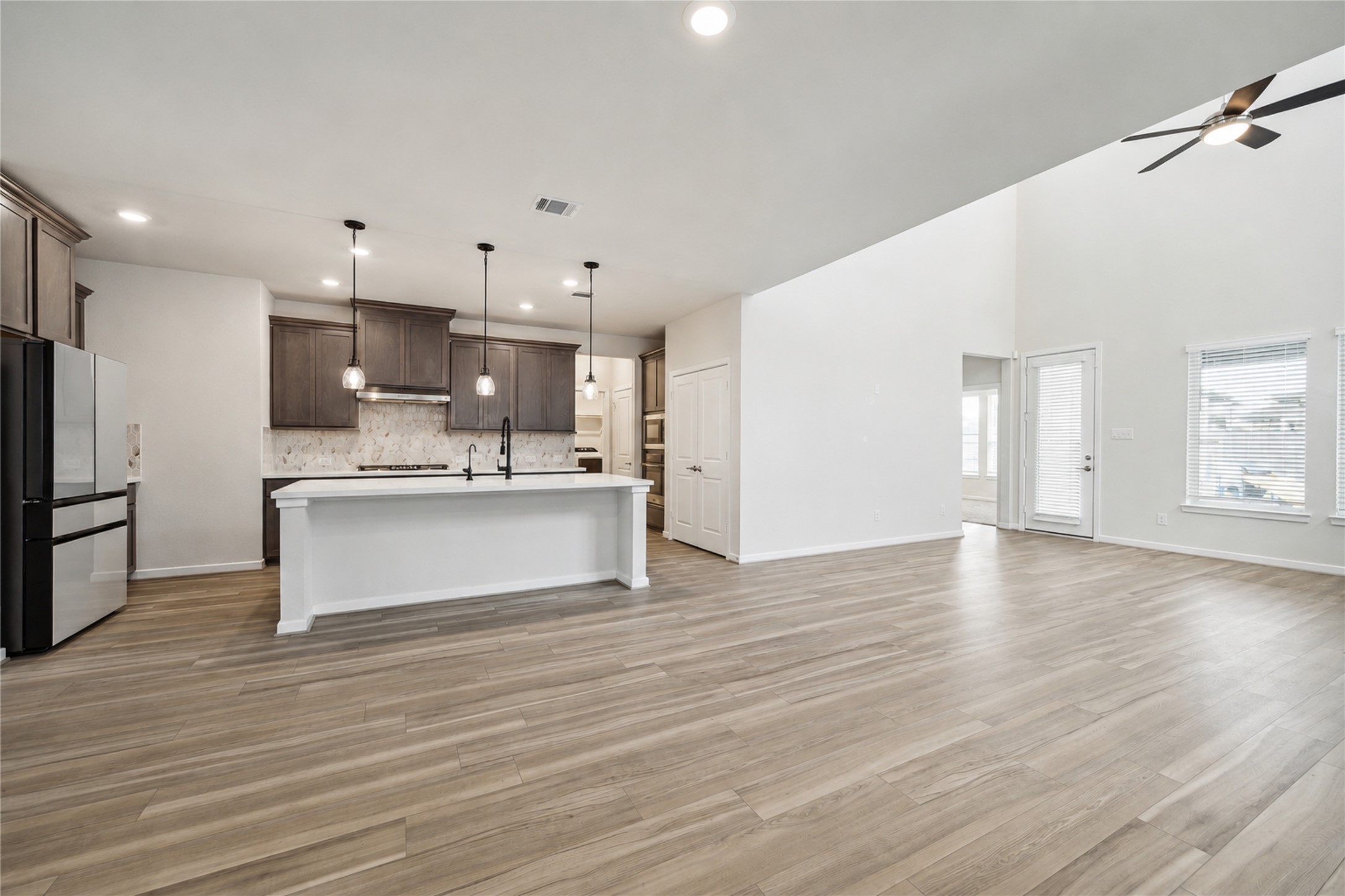 9219 Edgeberry Drive Property Photo 11