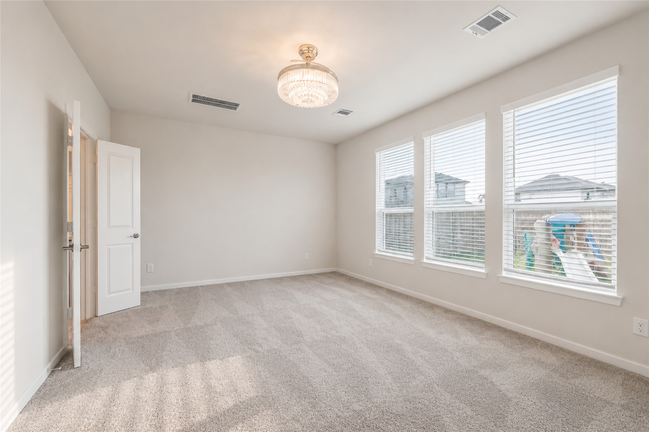 9219 Edgeberry Drive Property Photo 14