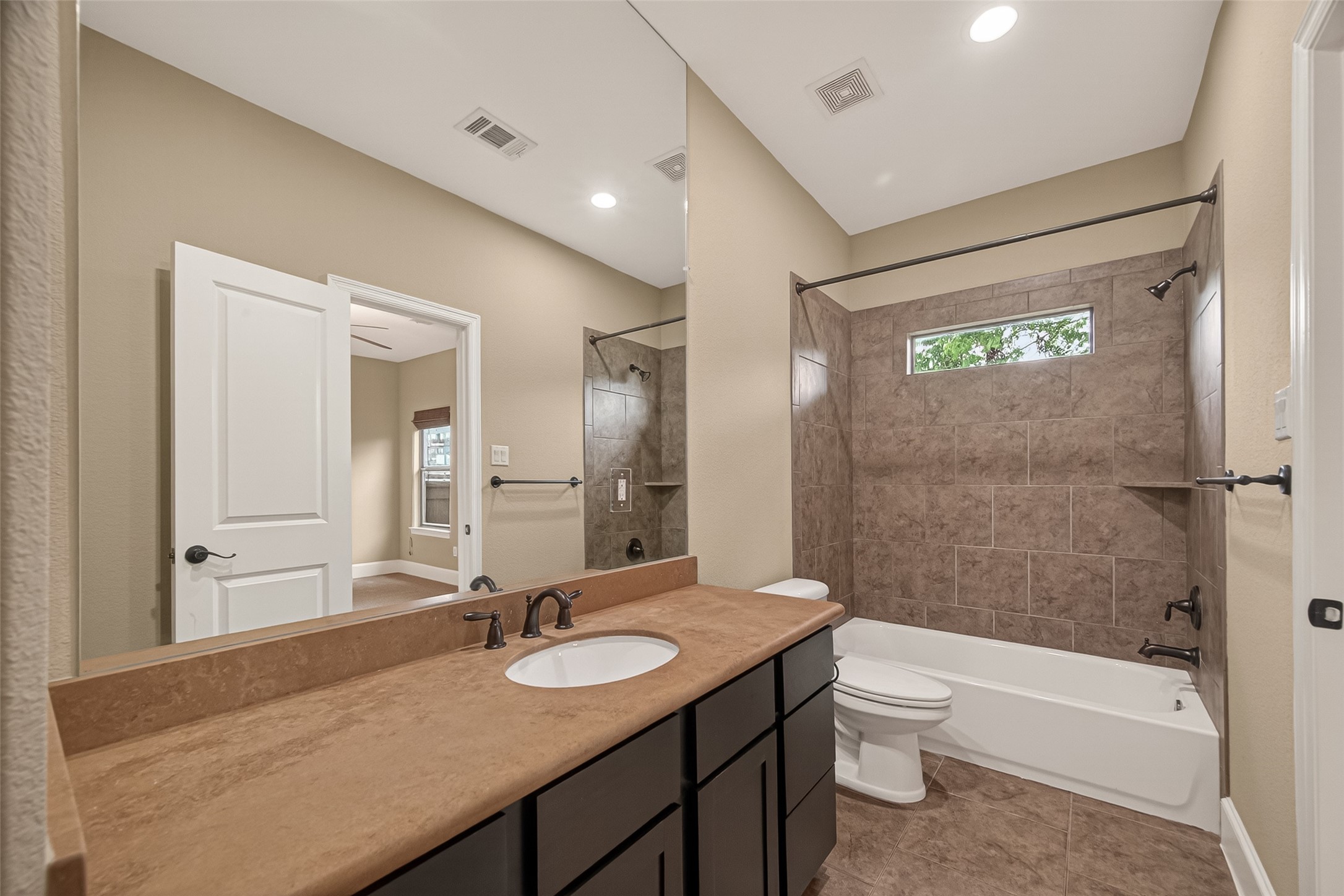 4204 Eli Street A Property Photo 37