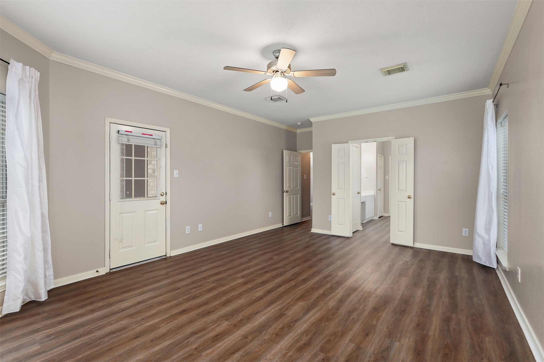 3221 Scenic Shore Drive Property Photo 9