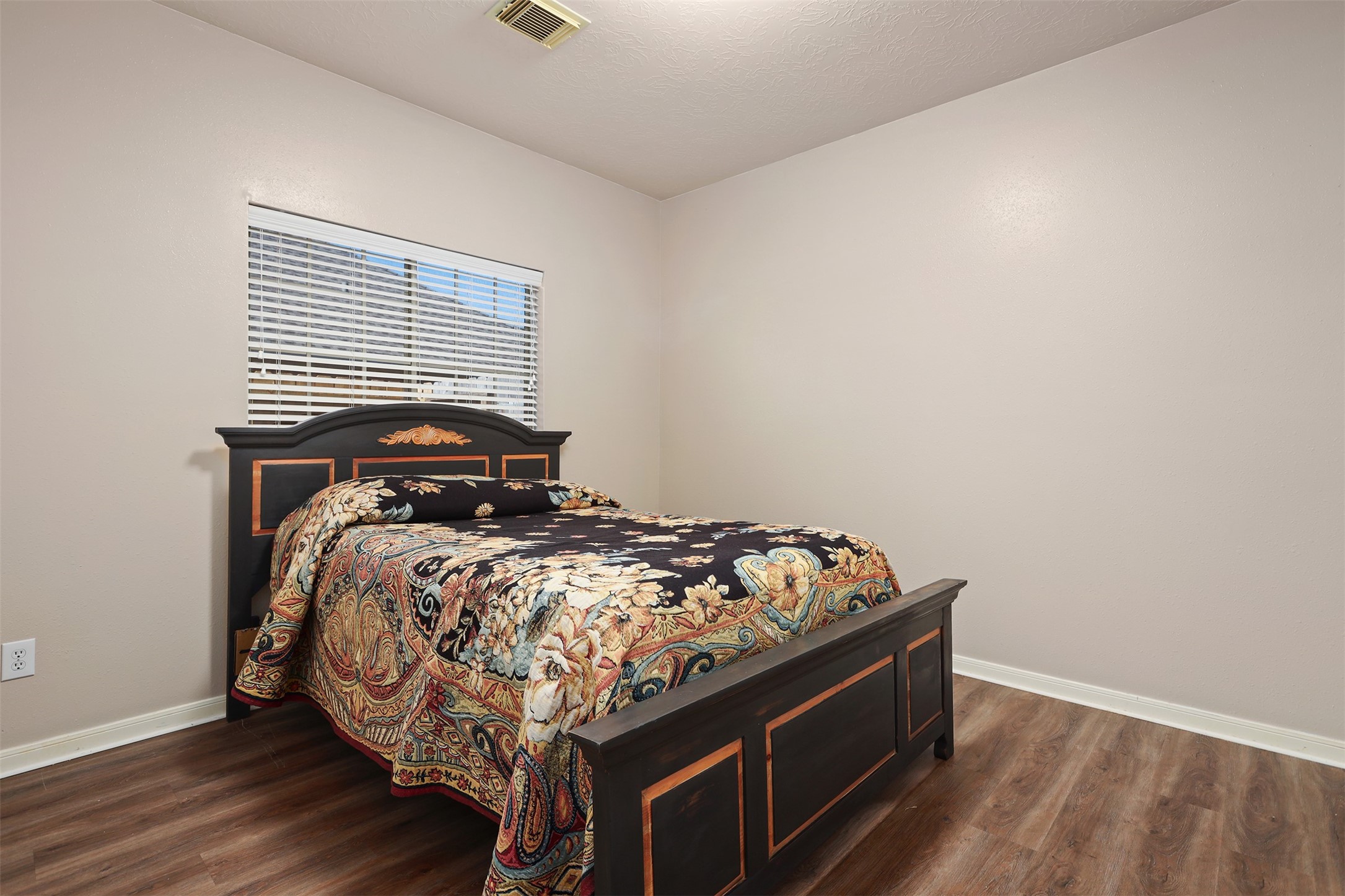 3221 Scenic Shore Drive Property Photo 12