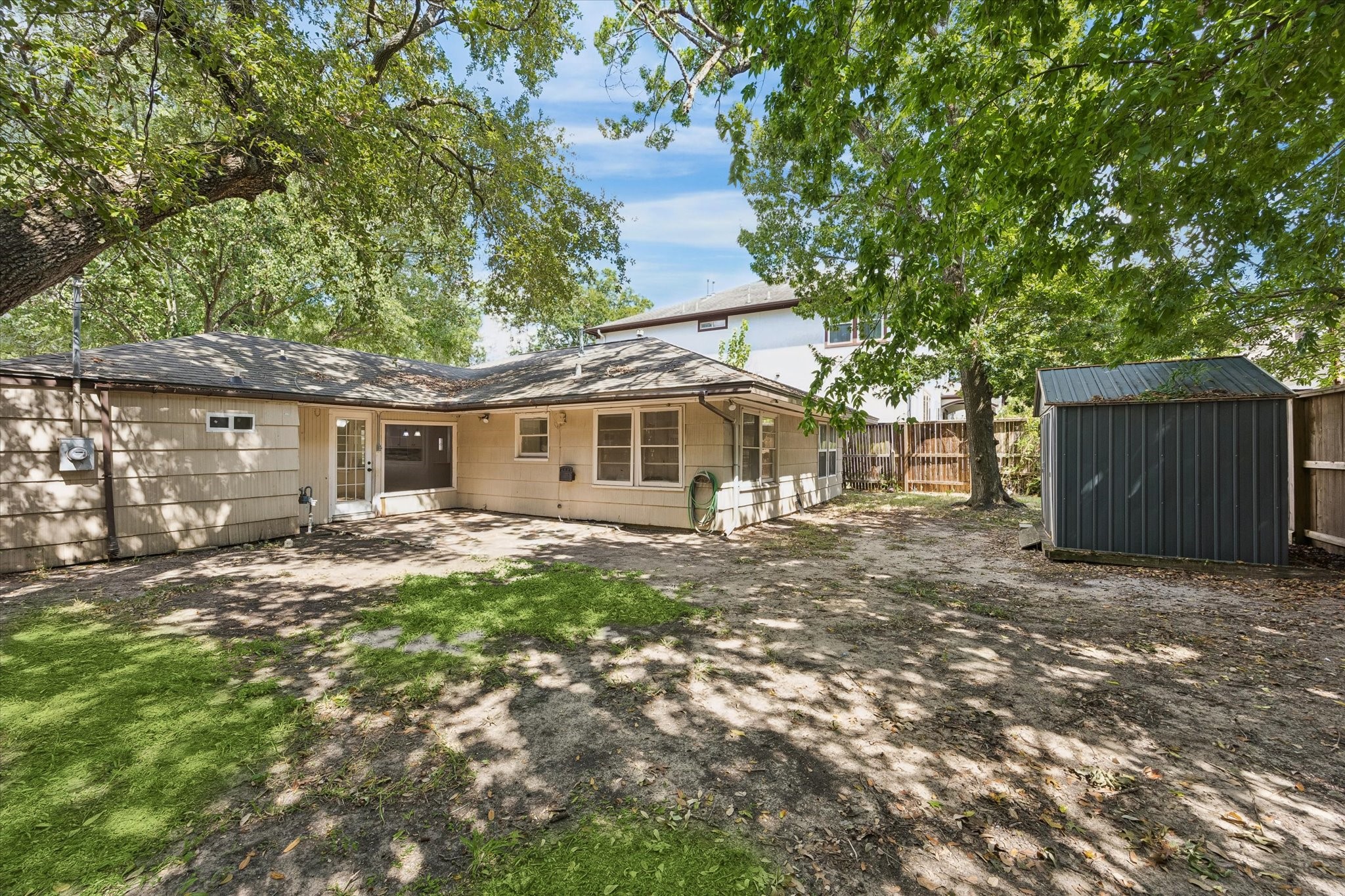 5119 Patrick Henry Property Photo 4