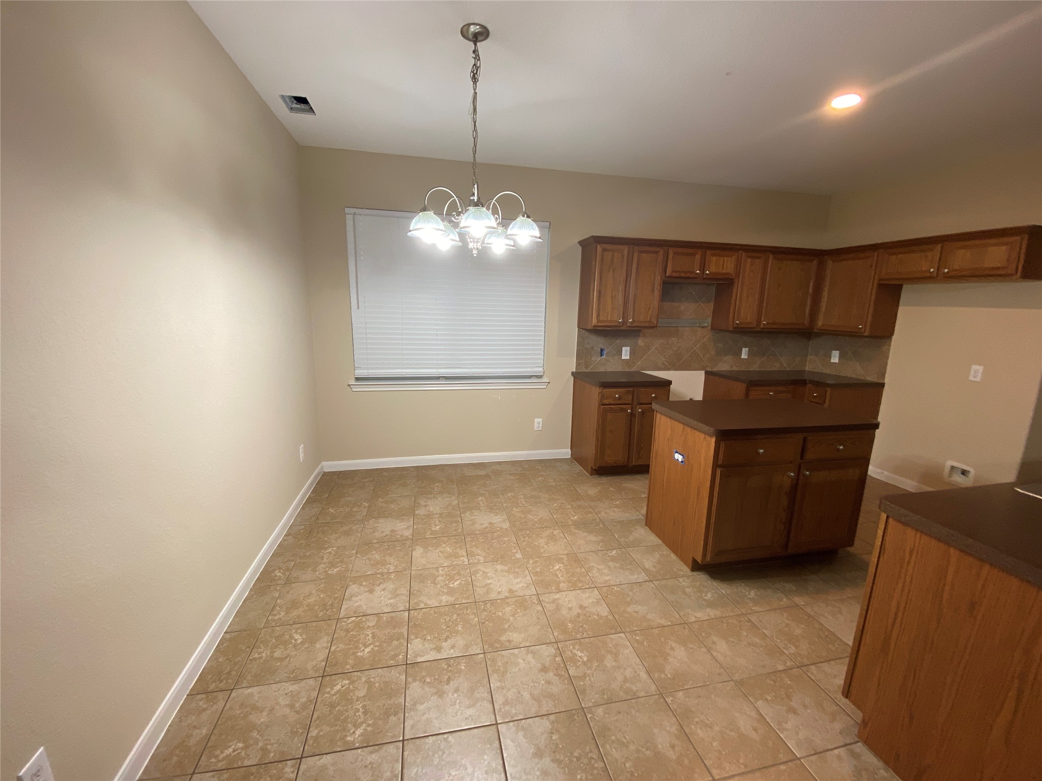 4903 Summer Ridge Drive Property Photo 8