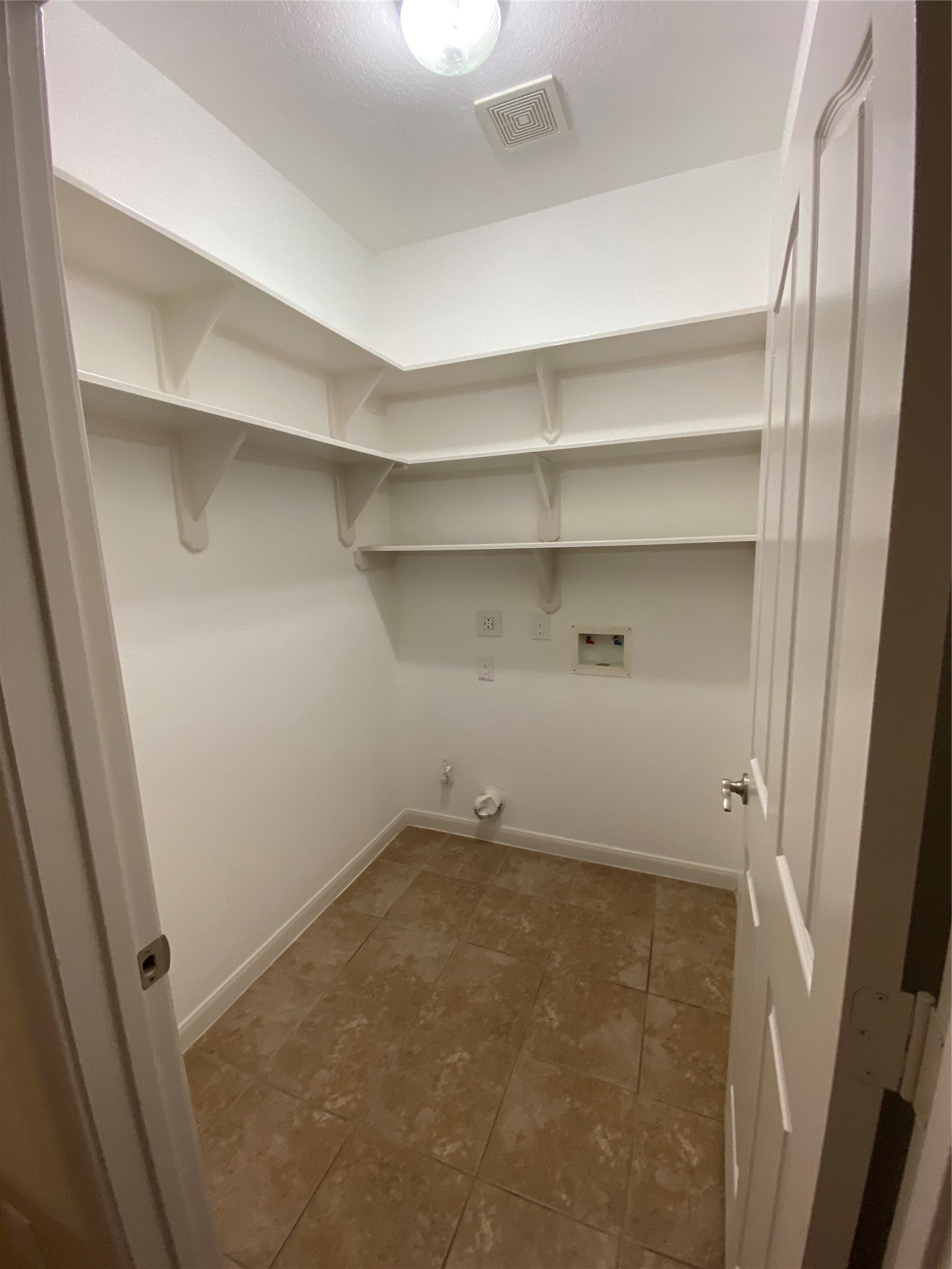 4903 Summer Ridge Drive Property Photo 19