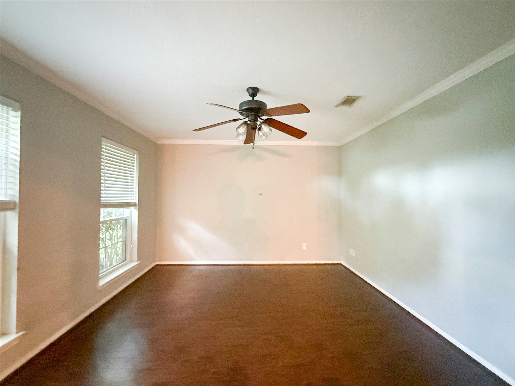15815 Pilgrim Hall Drive Property Photo 6