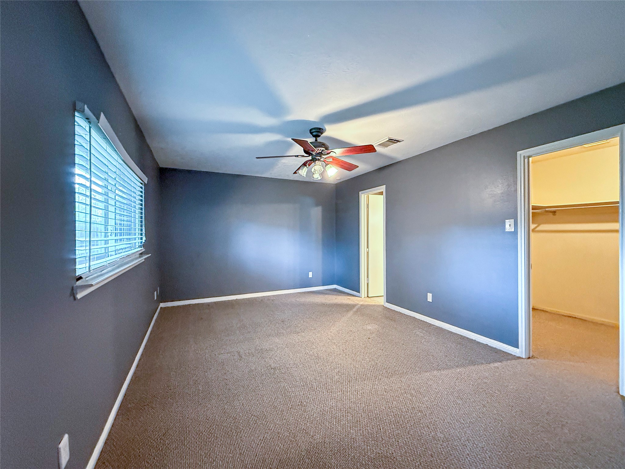 15815 Pilgrim Hall Drive Property Photo 12