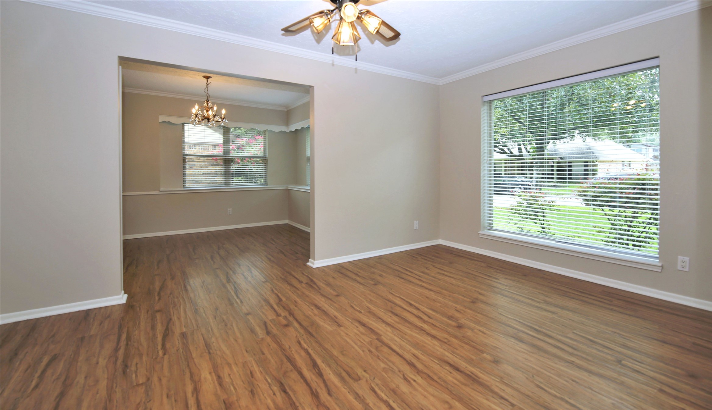 2315 Eaglerock Property Photo 5