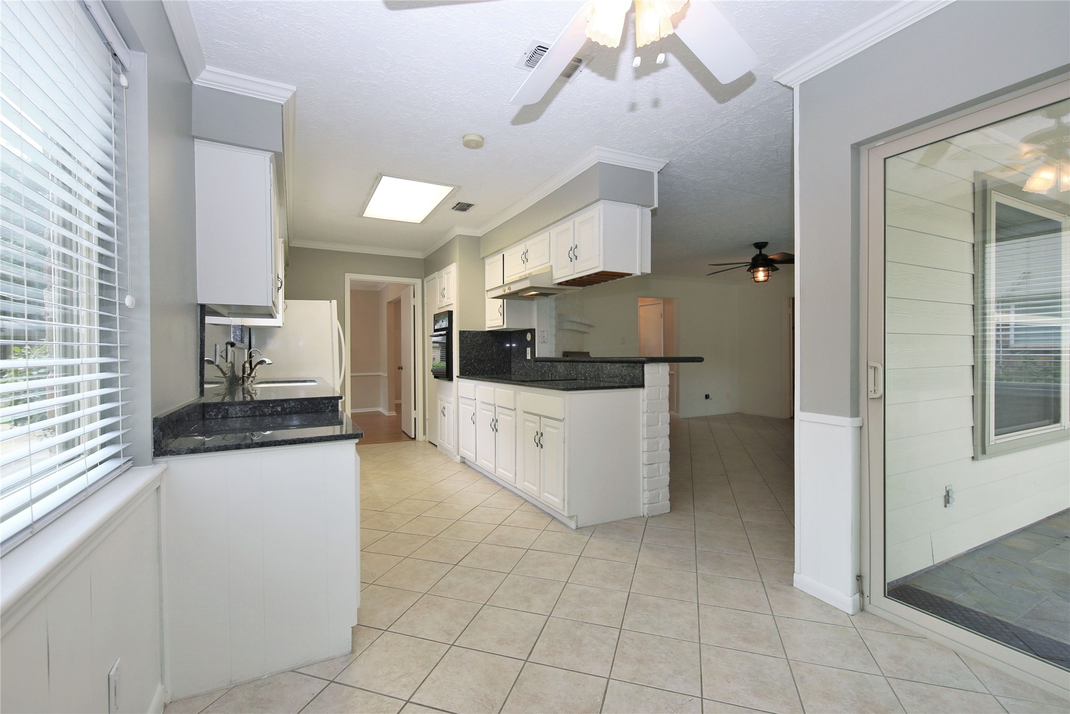 2315 Eaglerock Property Photo 9
