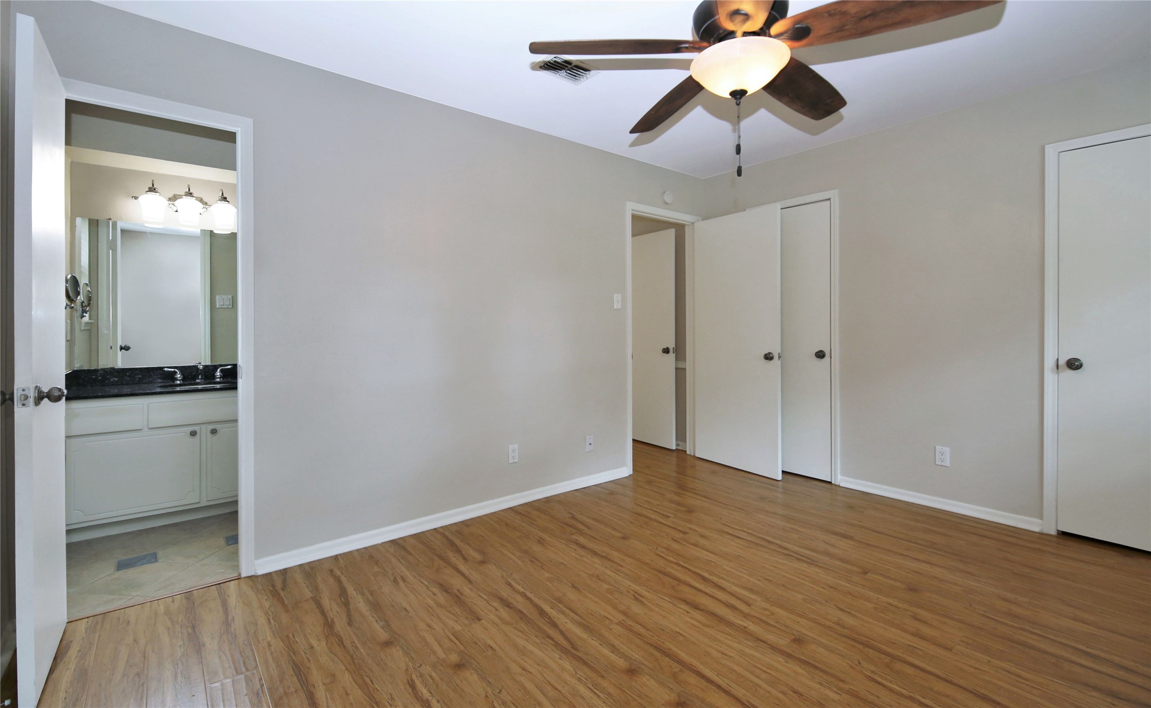 2315 Eaglerock Property Photo 15