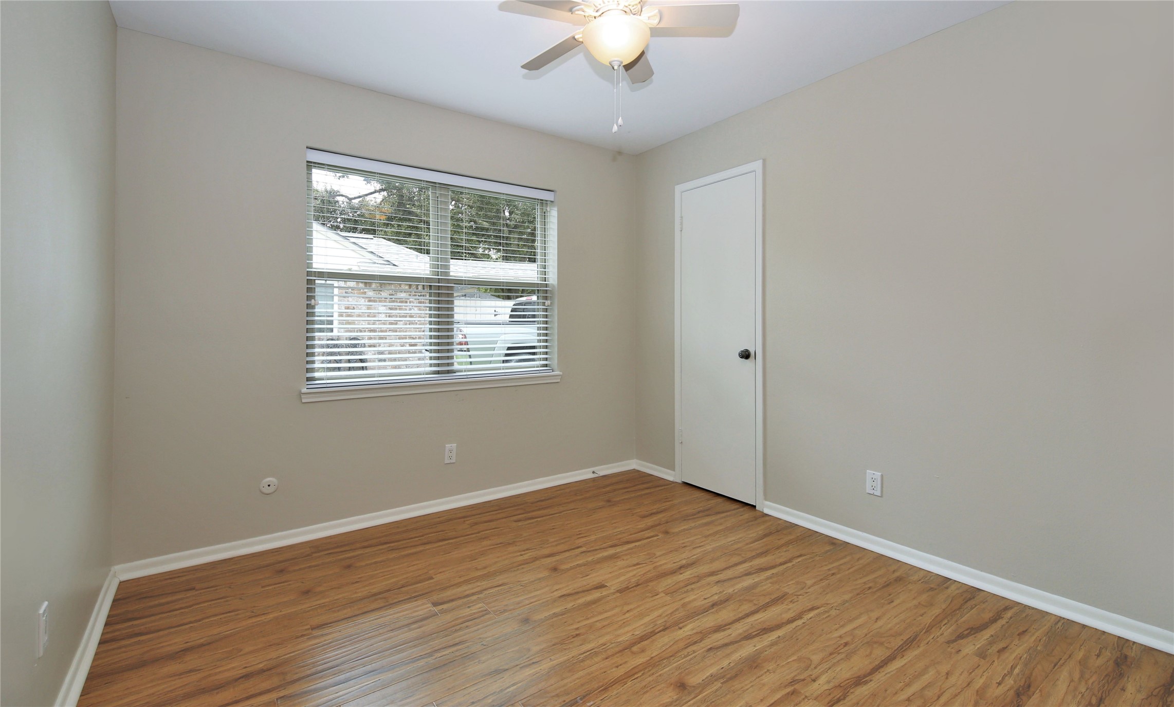 2315 Eaglerock Property Photo 17