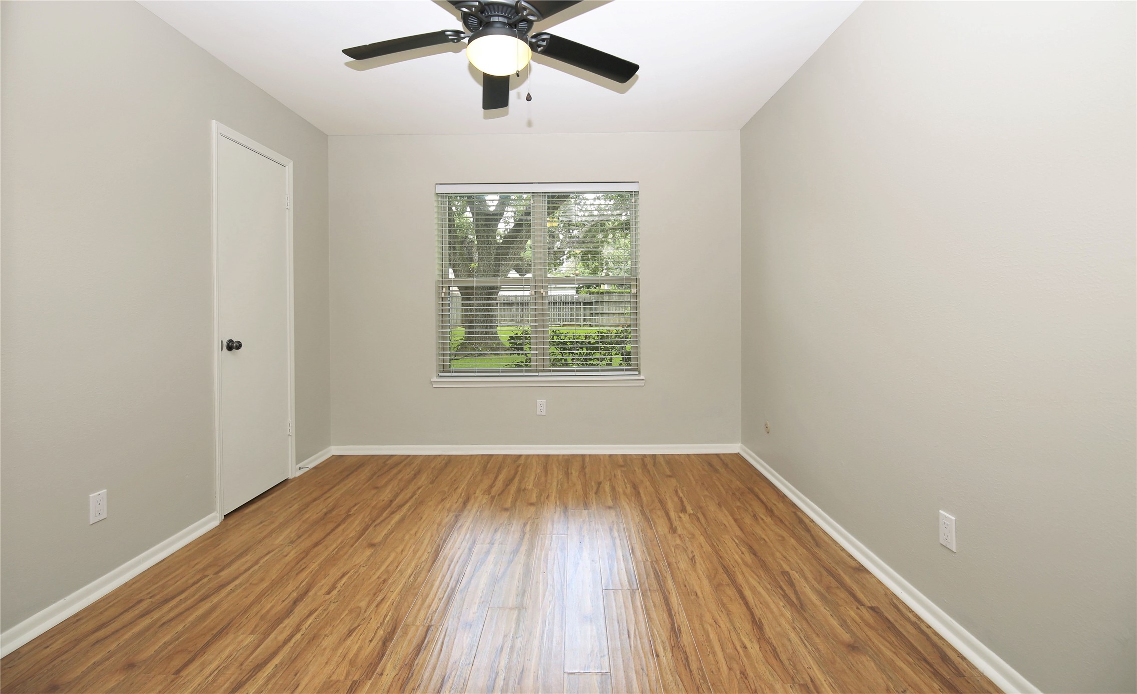 2315 Eaglerock Property Photo 18