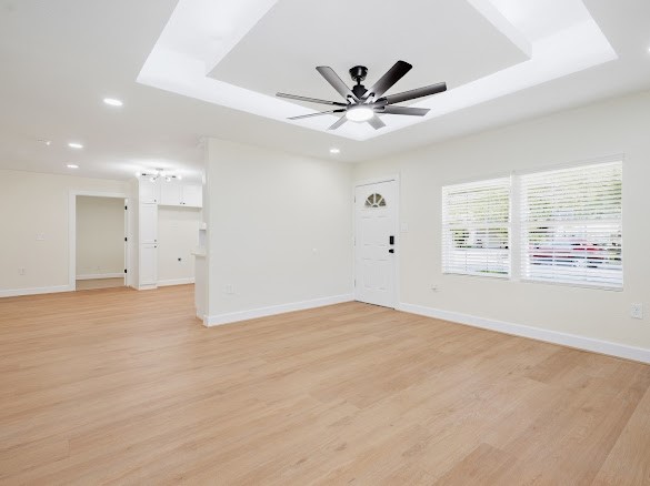 2418 Huntington Drive Property Photo 4