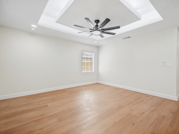 2418 Huntington Drive Property Photo 5