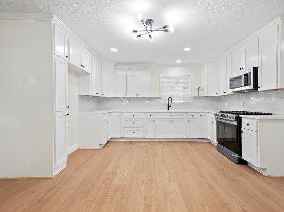2418 Huntington Drive Property Photo 11
