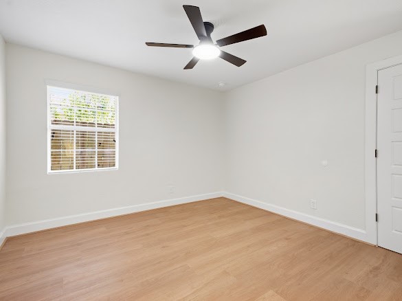 2418 Huntington Drive Property Photo 15