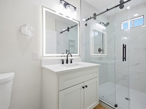 2418 Huntington Drive Property Photo 16