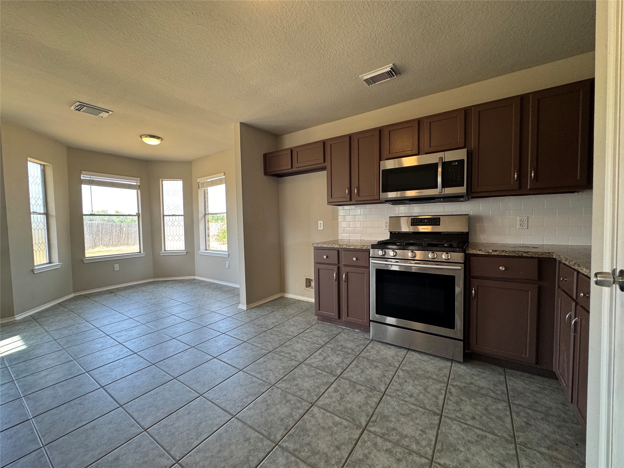 5007 Chase Mountain Drive Property Photo 1