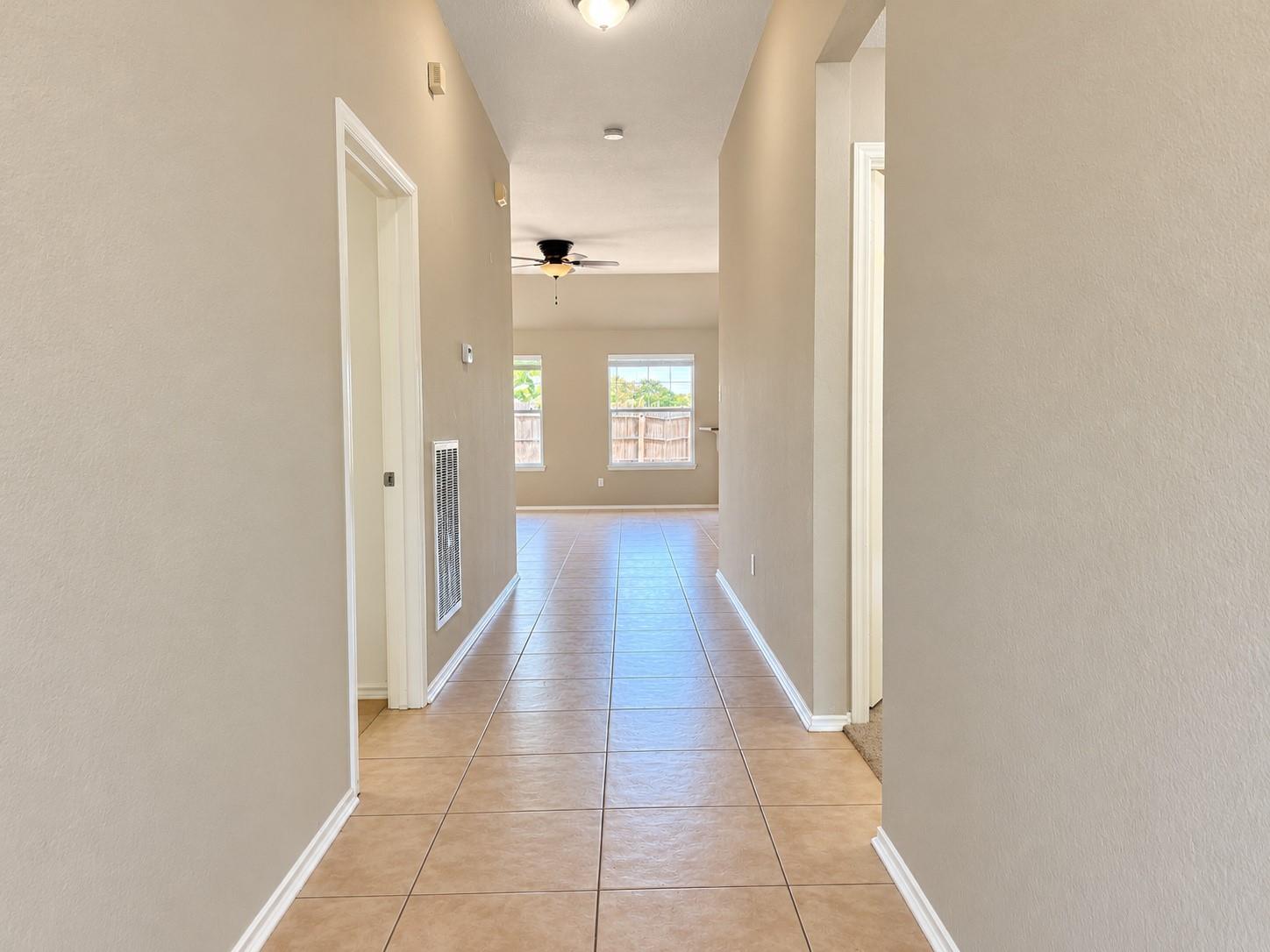 5007 Chase Mountain Drive, Bacliff Tx 77518 Property Photo 4