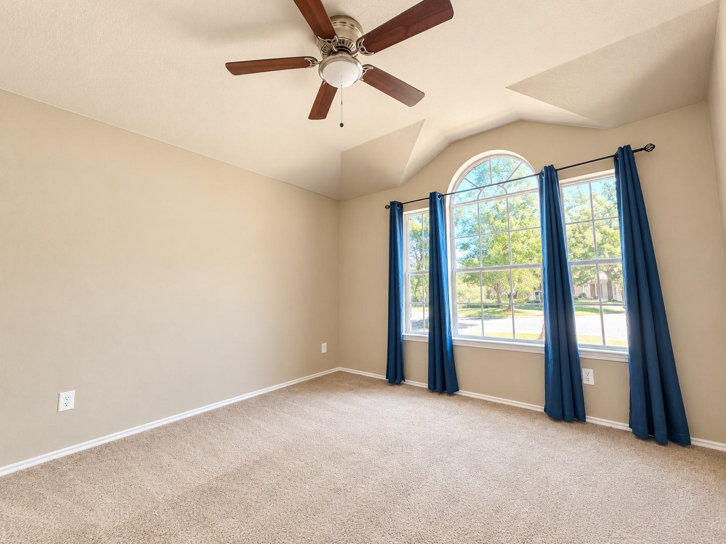 5007 Chase Mountain Drive Property Photo 16