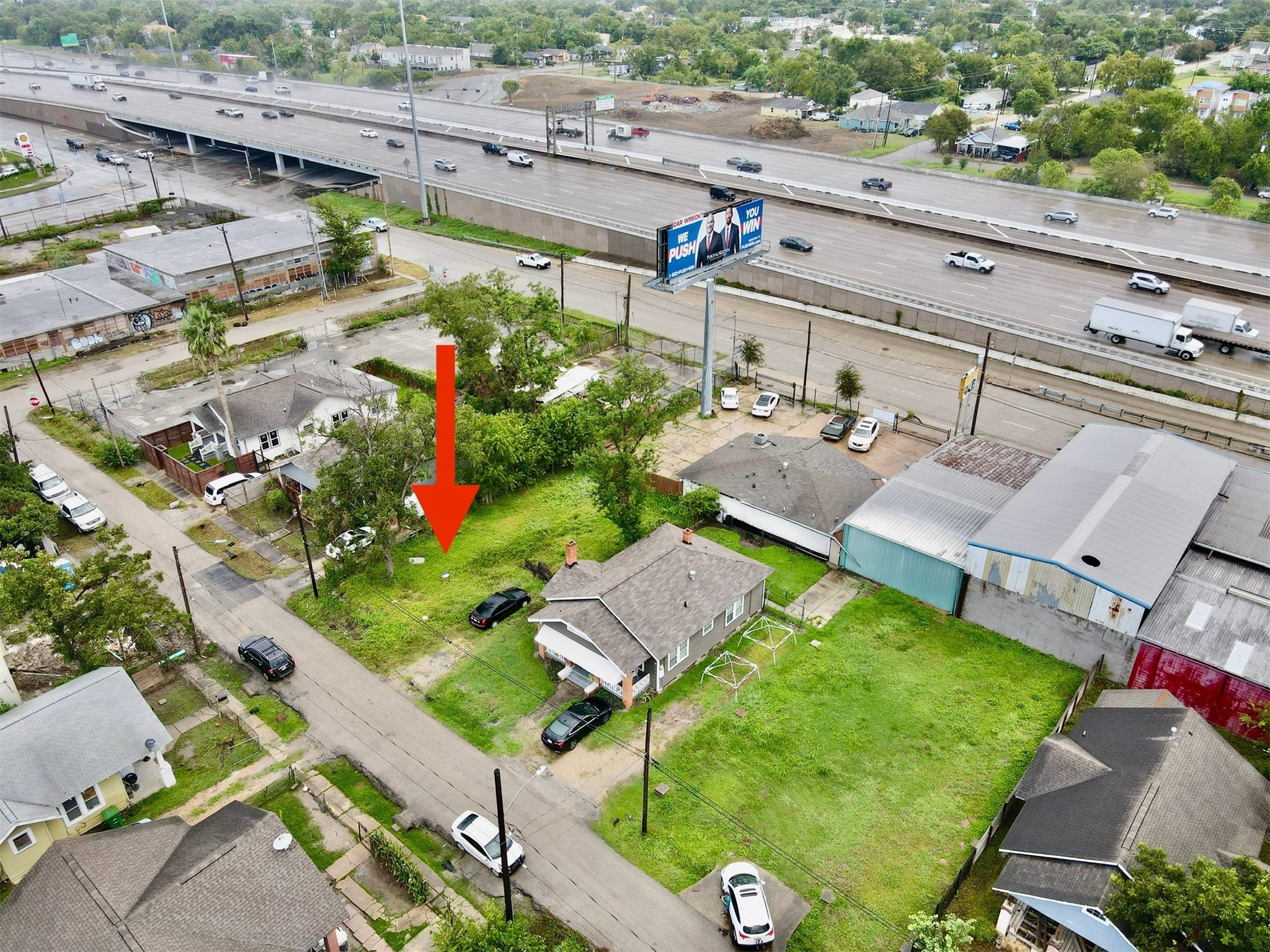 2210 B Brackenridge Street Property Photo 2