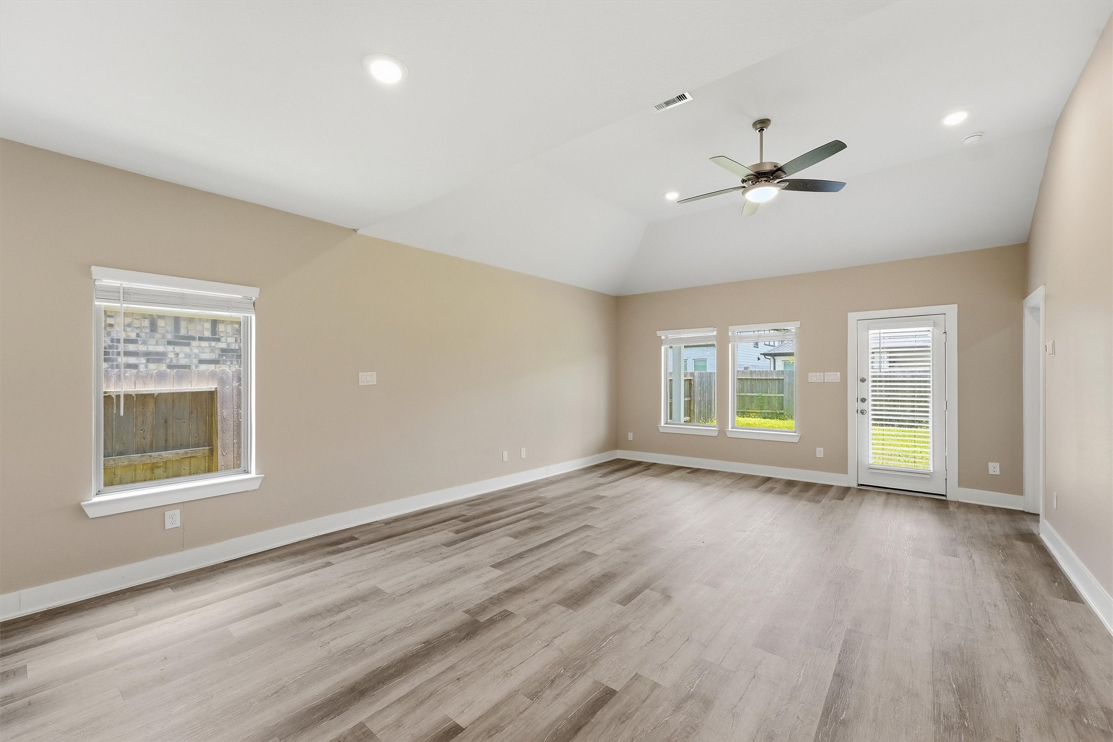 10546 Preserve Way Property Photo 10
