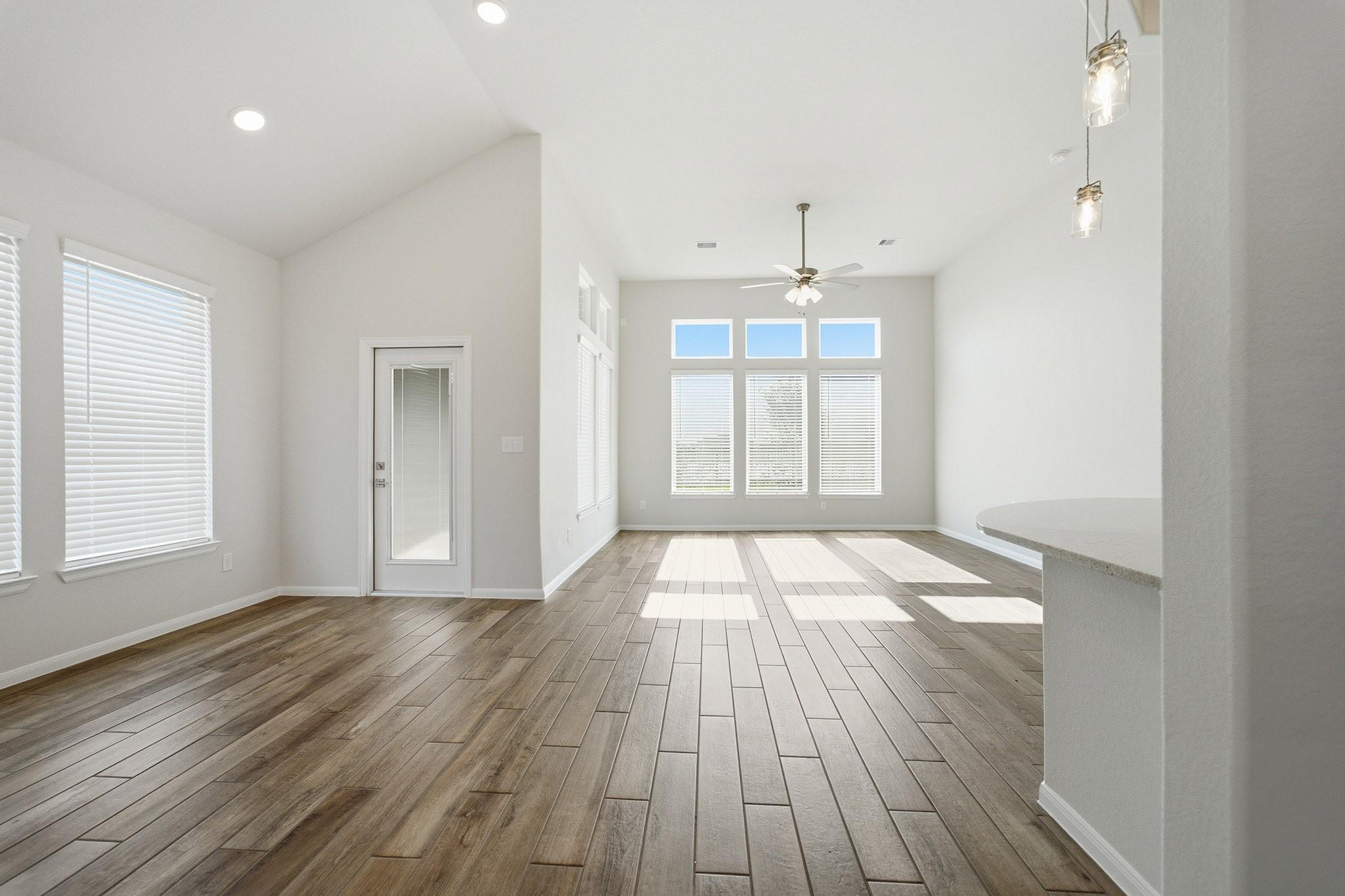 7938 Jade Crest Drive, Angleton Tx 77515 Property Photo 10