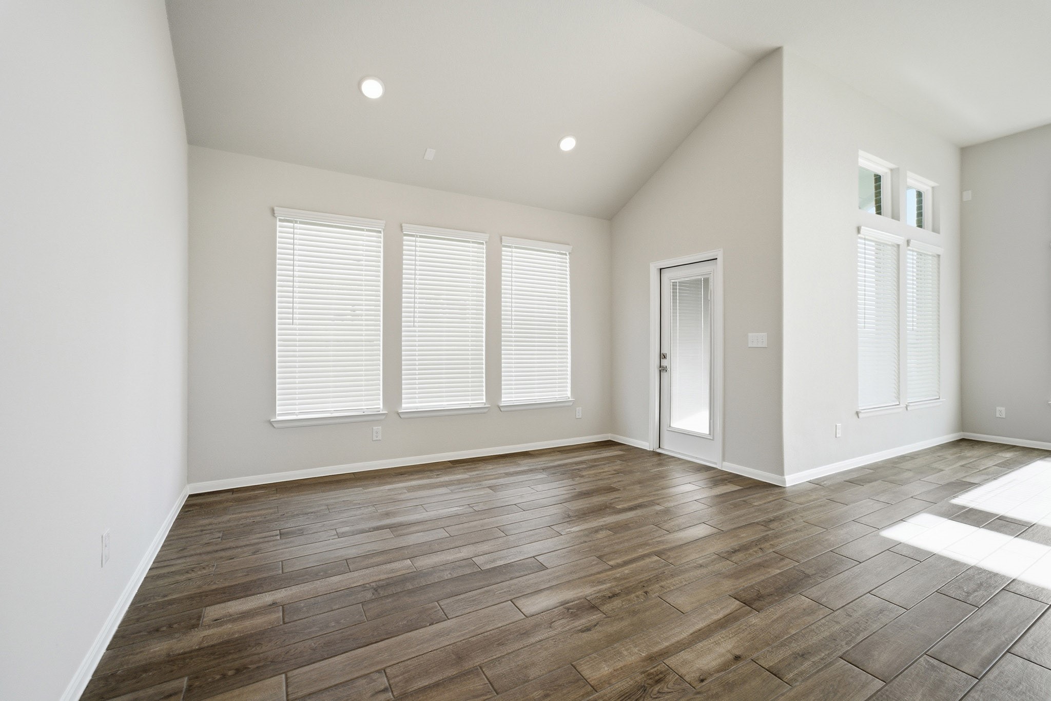 7938 Jade Crest Drive Property Photo 11