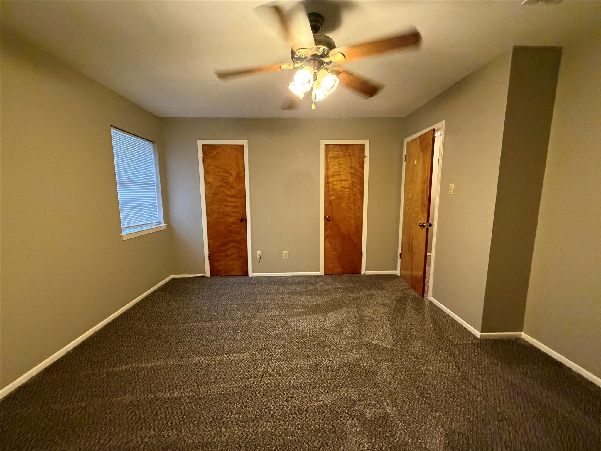 1037 N Chenango Street Property Photo 5