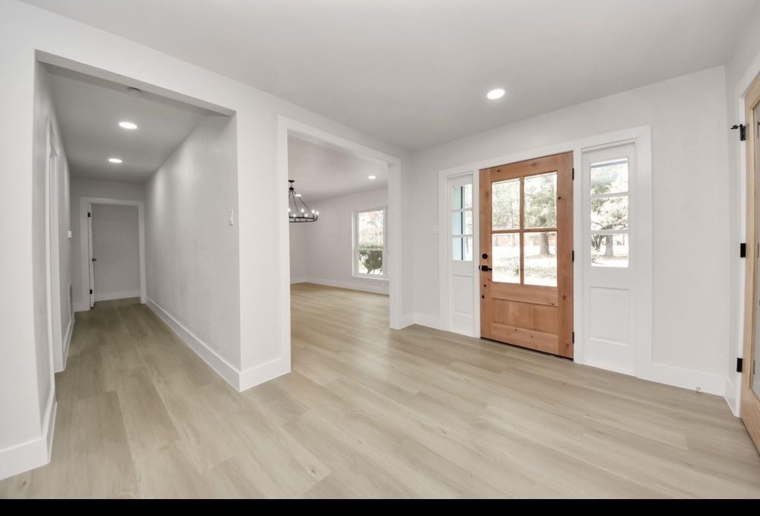 26206 Maplewood Drive Property Photo 6