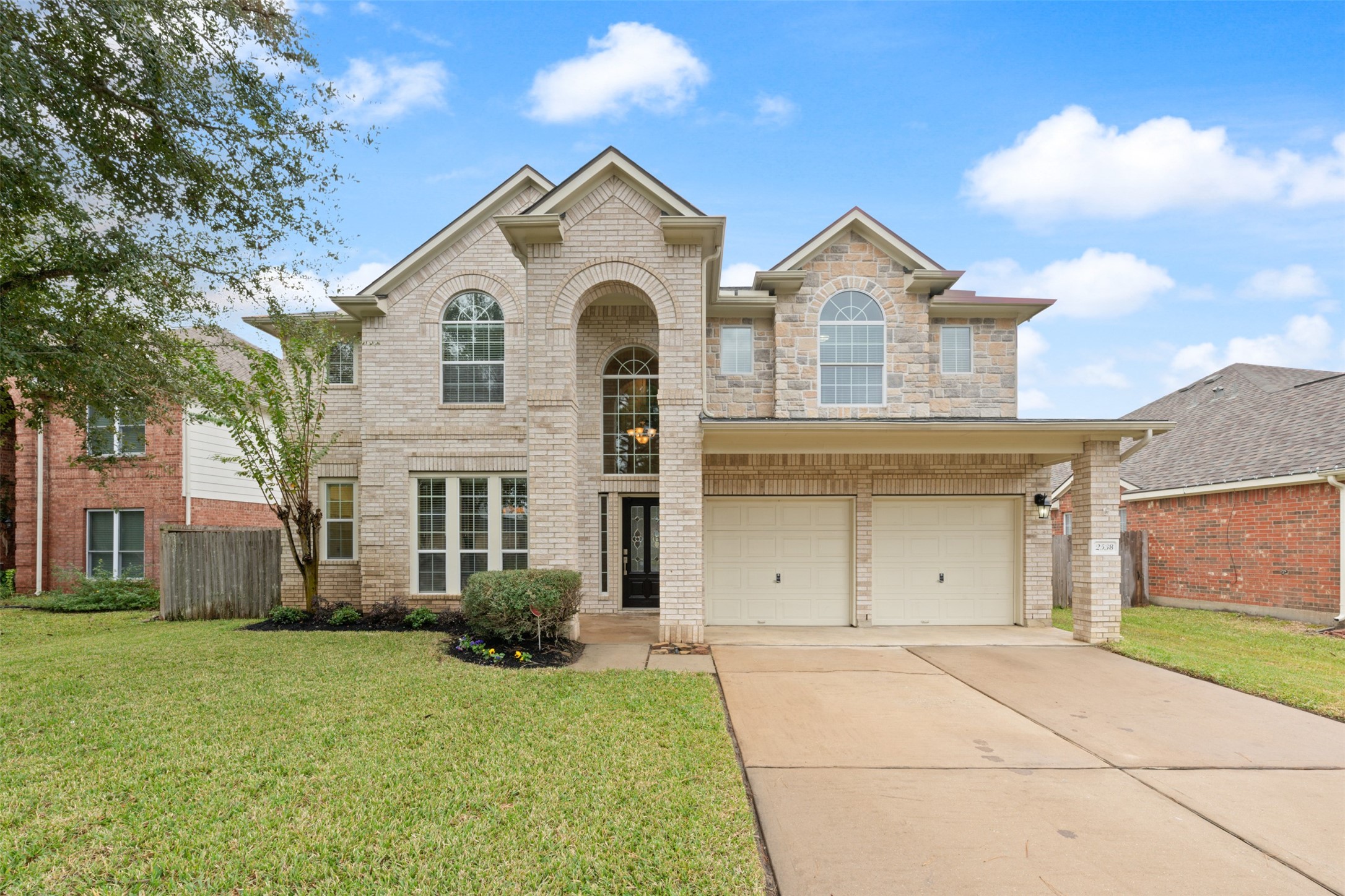 2538 Golden Fork Drive Property Photo 1