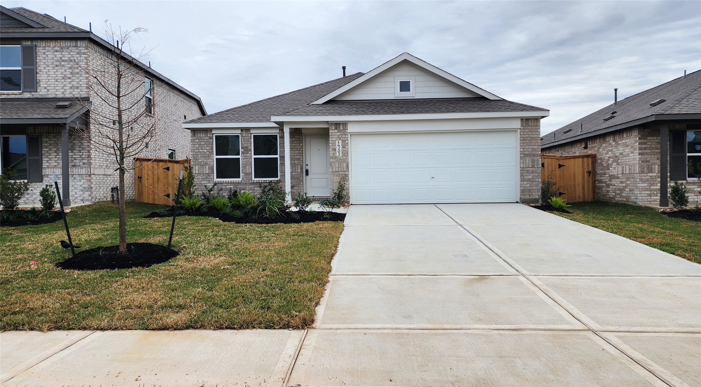 16202 Rustic Prairie Drive Property Photo 2