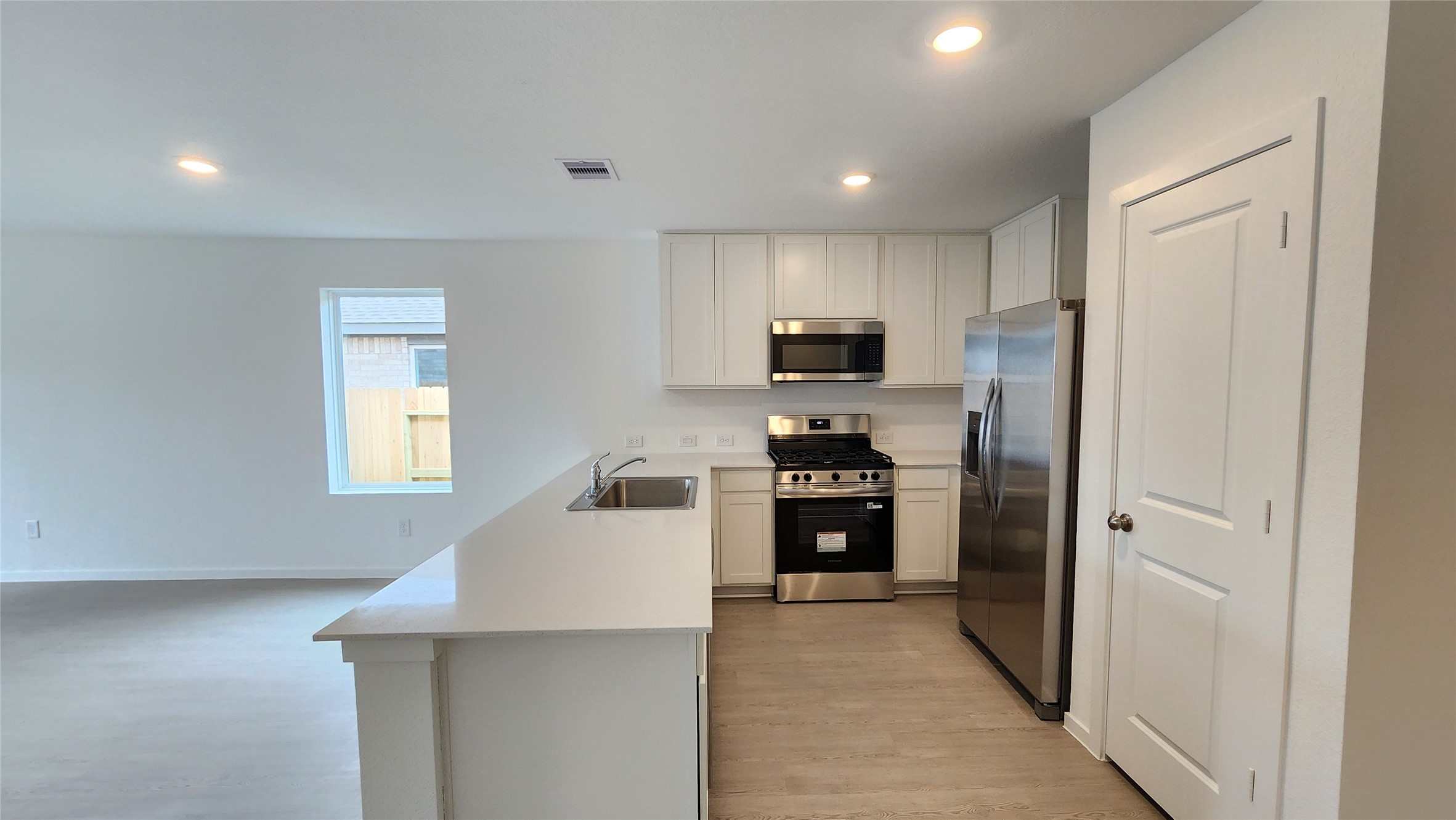 16202 Rustic Prairie Drive Property Photo 7