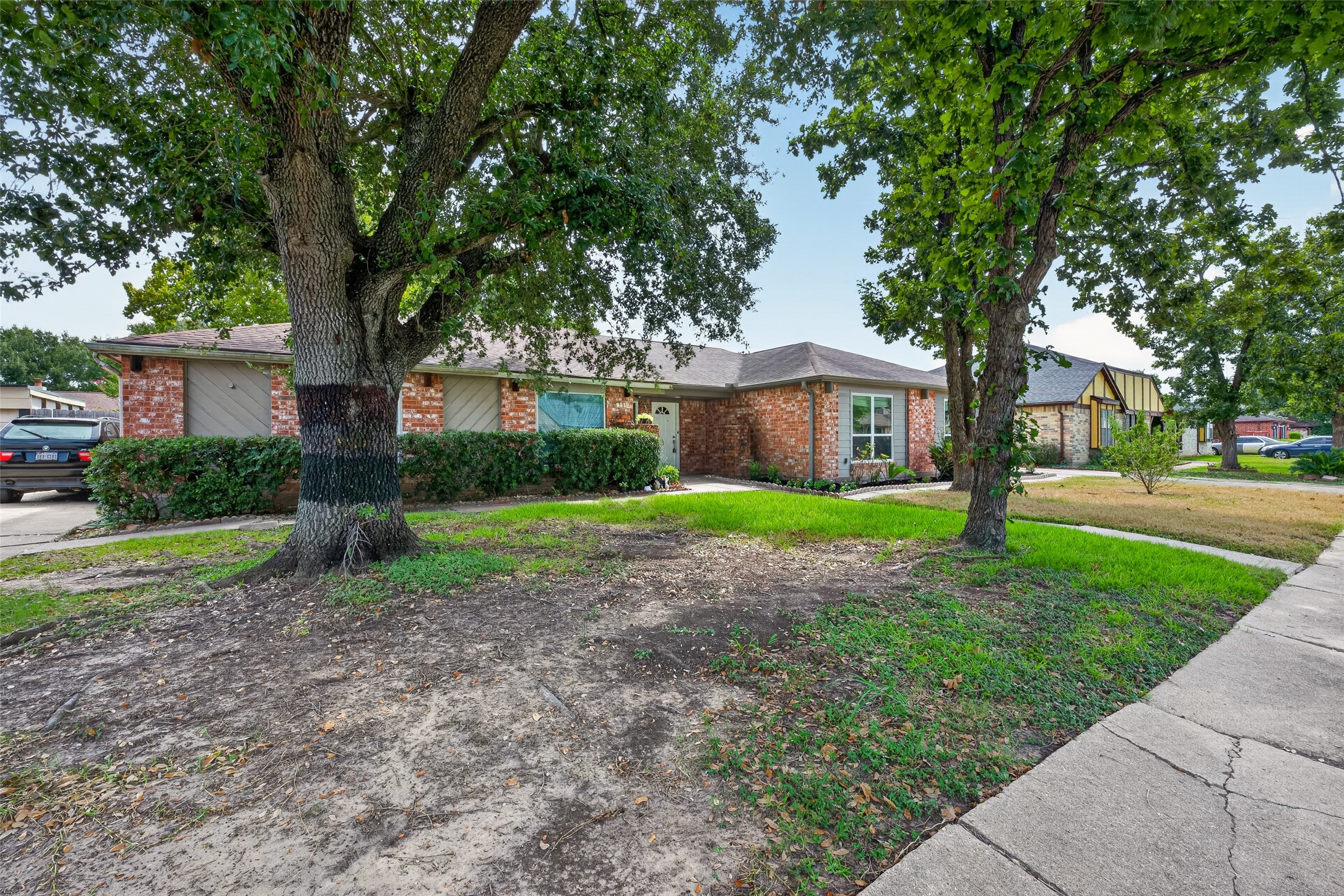 9523 Riverside Lodge Drive Property Photo 2