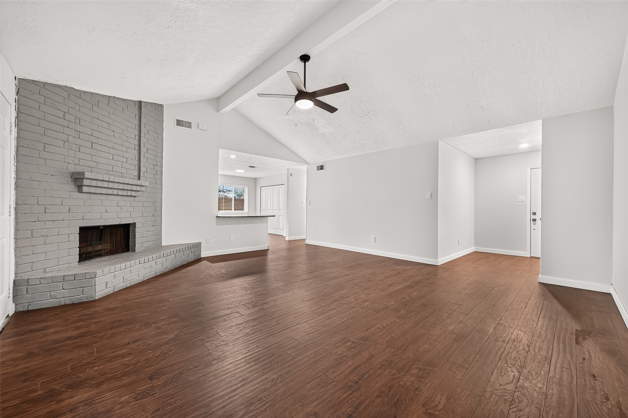 9523 Riverside Lodge Drive Property Photo 10
