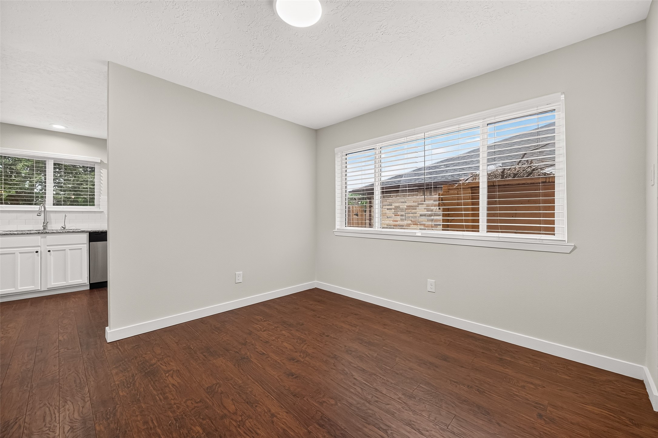 9523 Riverside Lodge Drive Property Photo 14