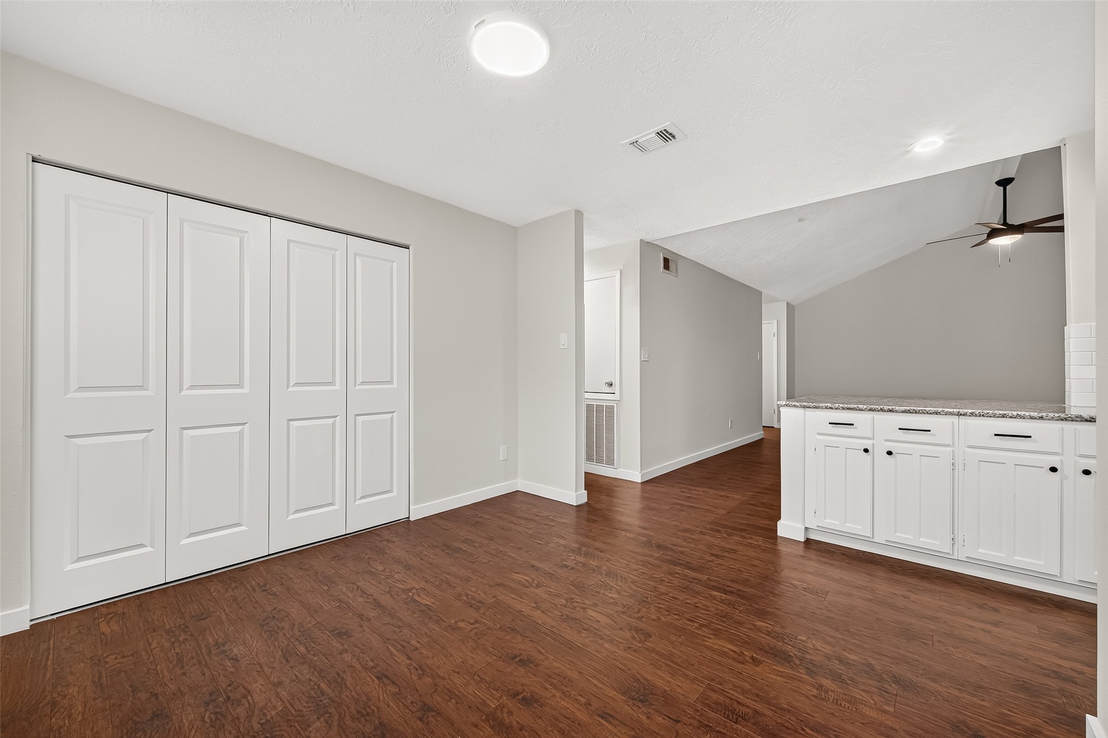 9523 Riverside Lodge Drive Property Photo 16