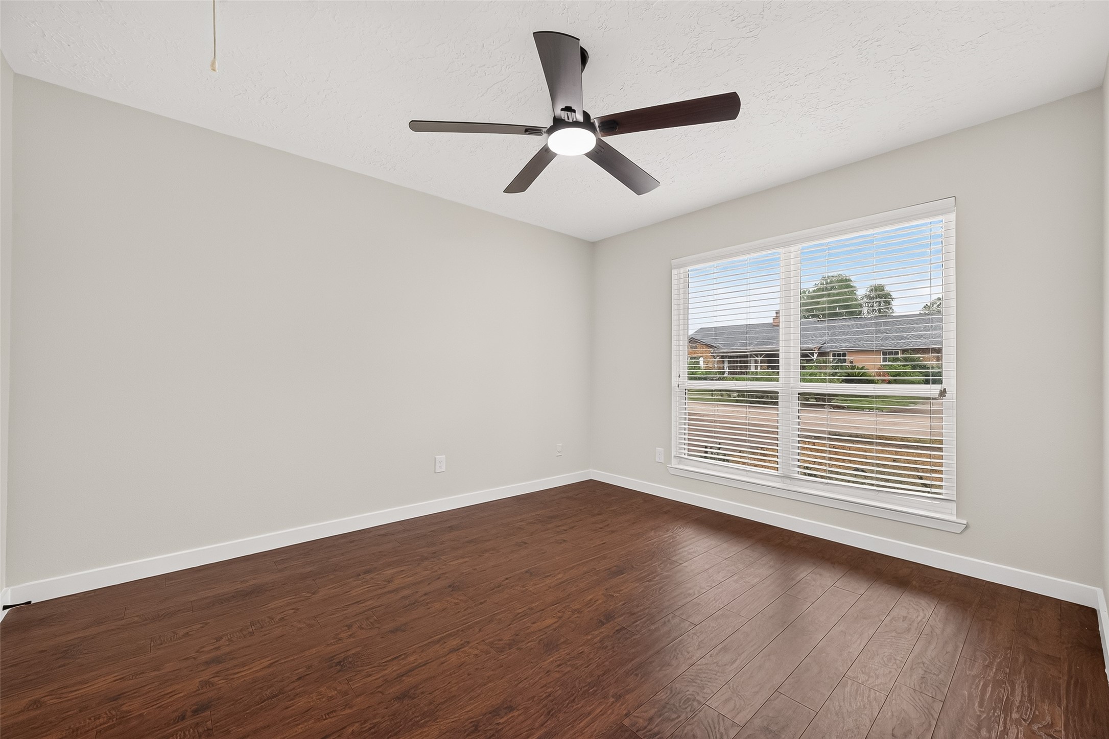 9523 Riverside Lodge Drive Property Photo 24