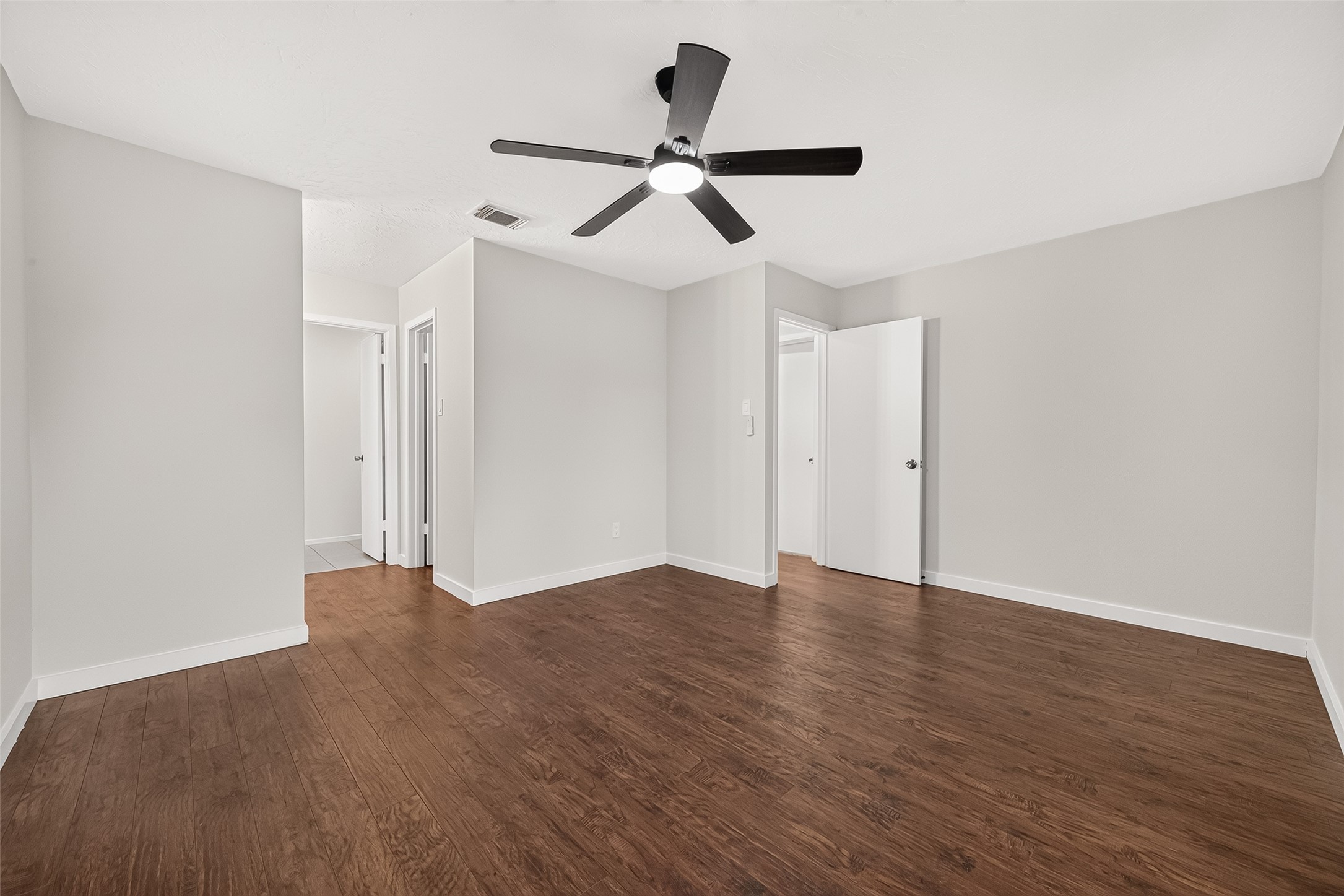 9523 Riverside Lodge Drive Property Photo 28