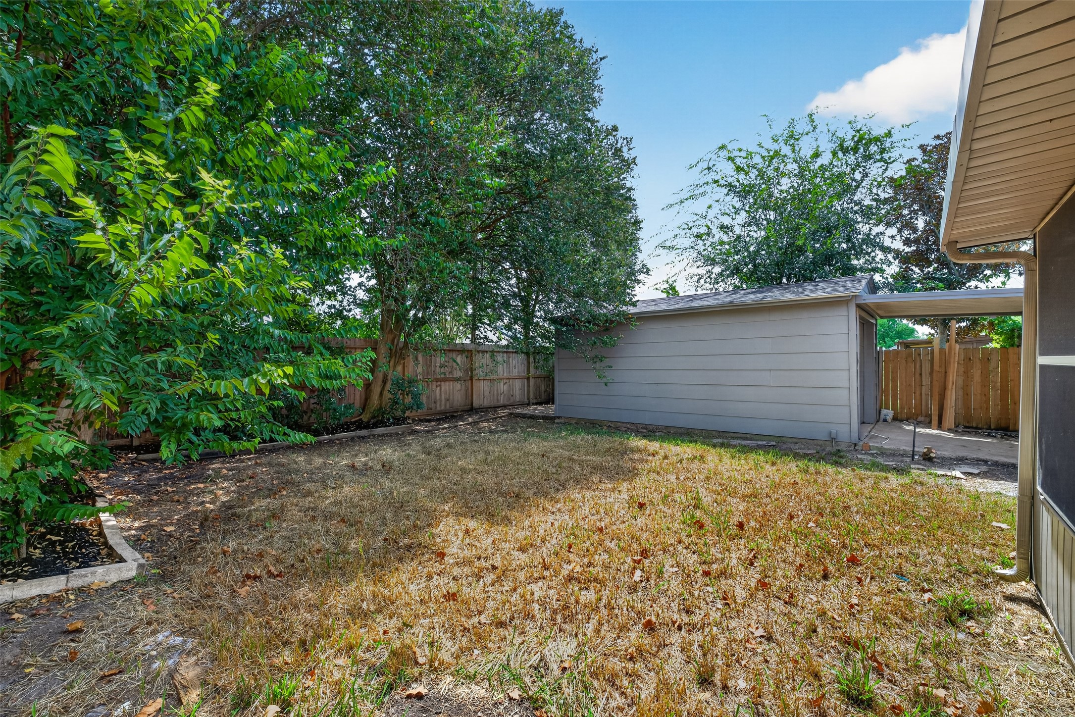 9523 Riverside Lodge Drive Property Photo 41
