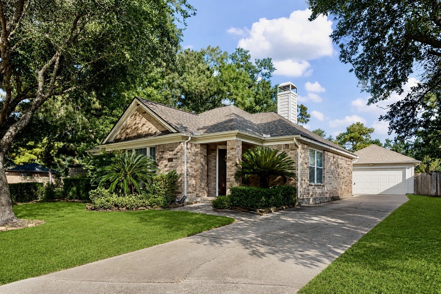 12819 Blanca Springs Way Property Photo 2