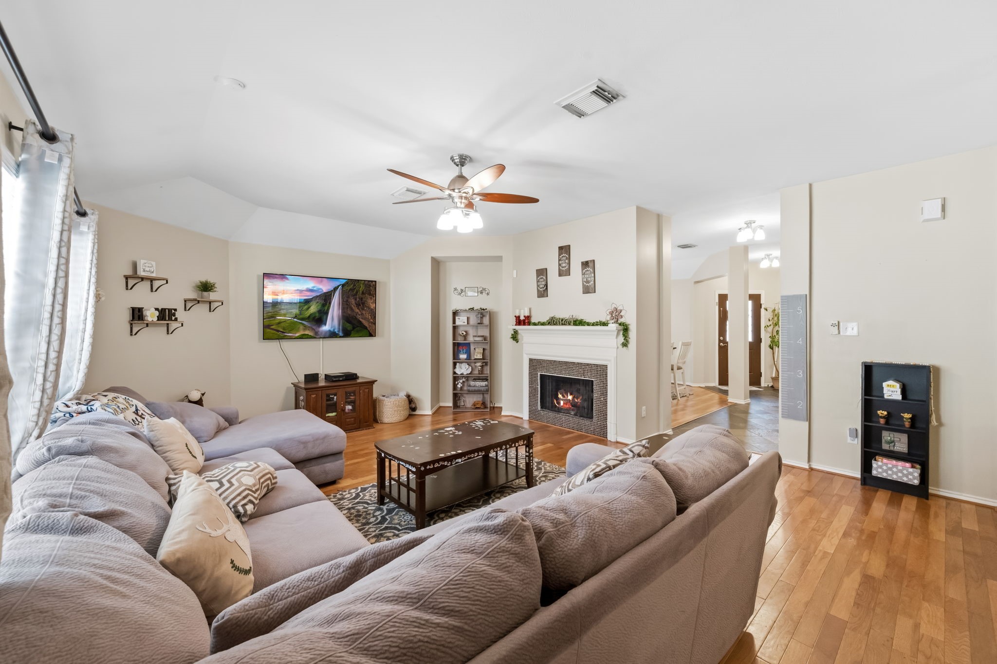 12819 Blanca Springs Way Property Photo 7